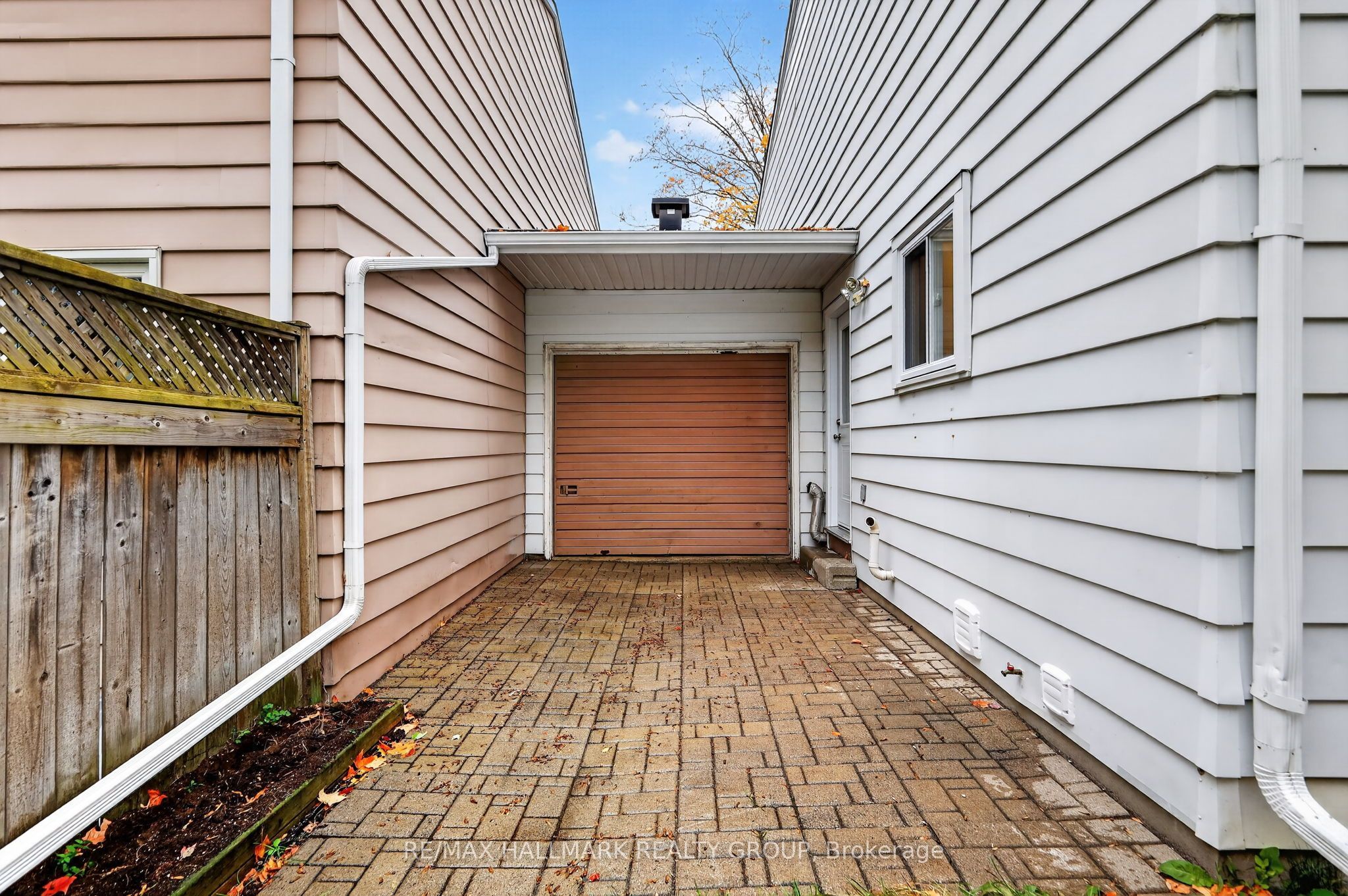 2434 Braeburn Place Property Photo 20