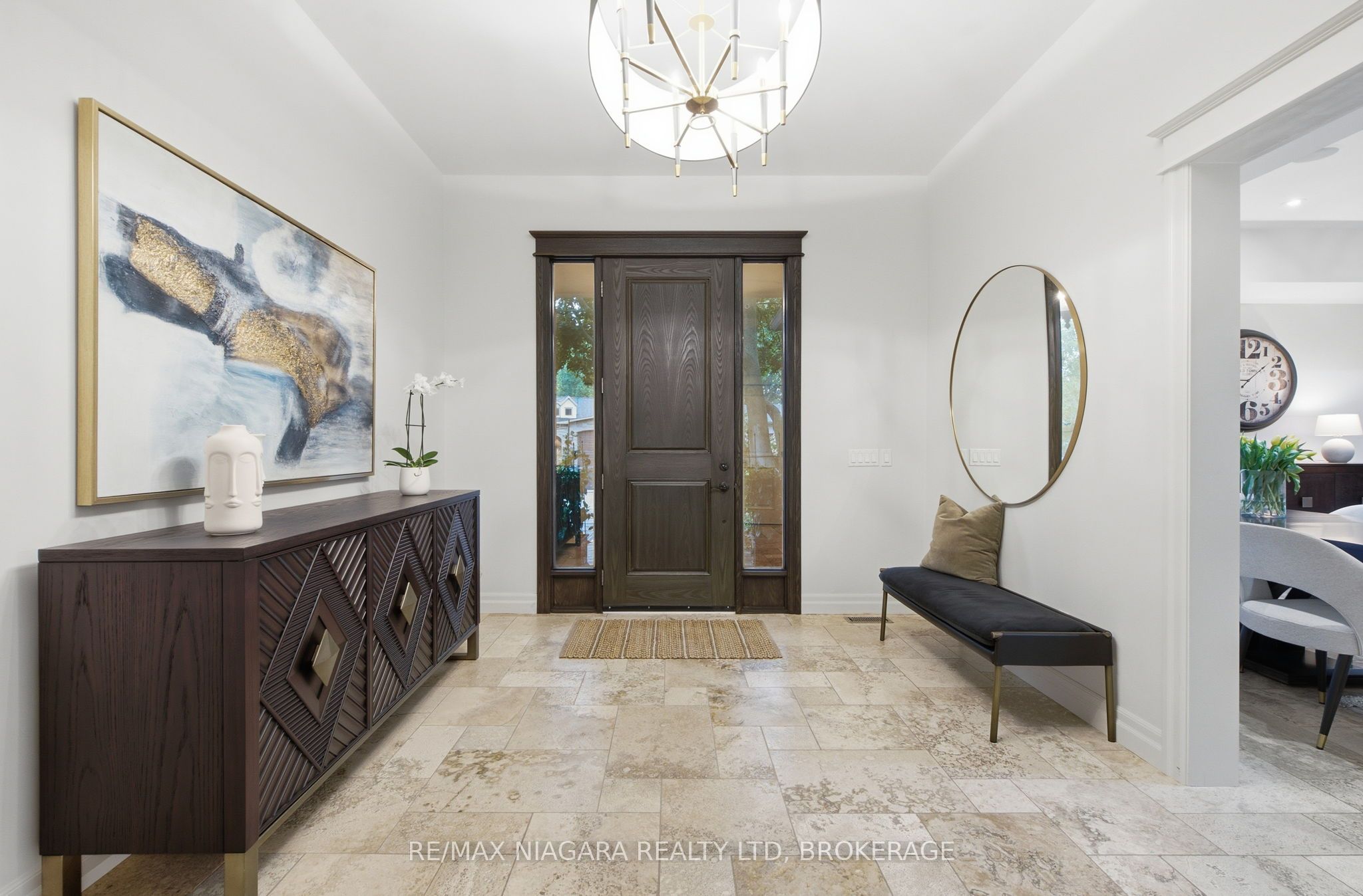 13 Royal Henley Boulevard Property Photo 4