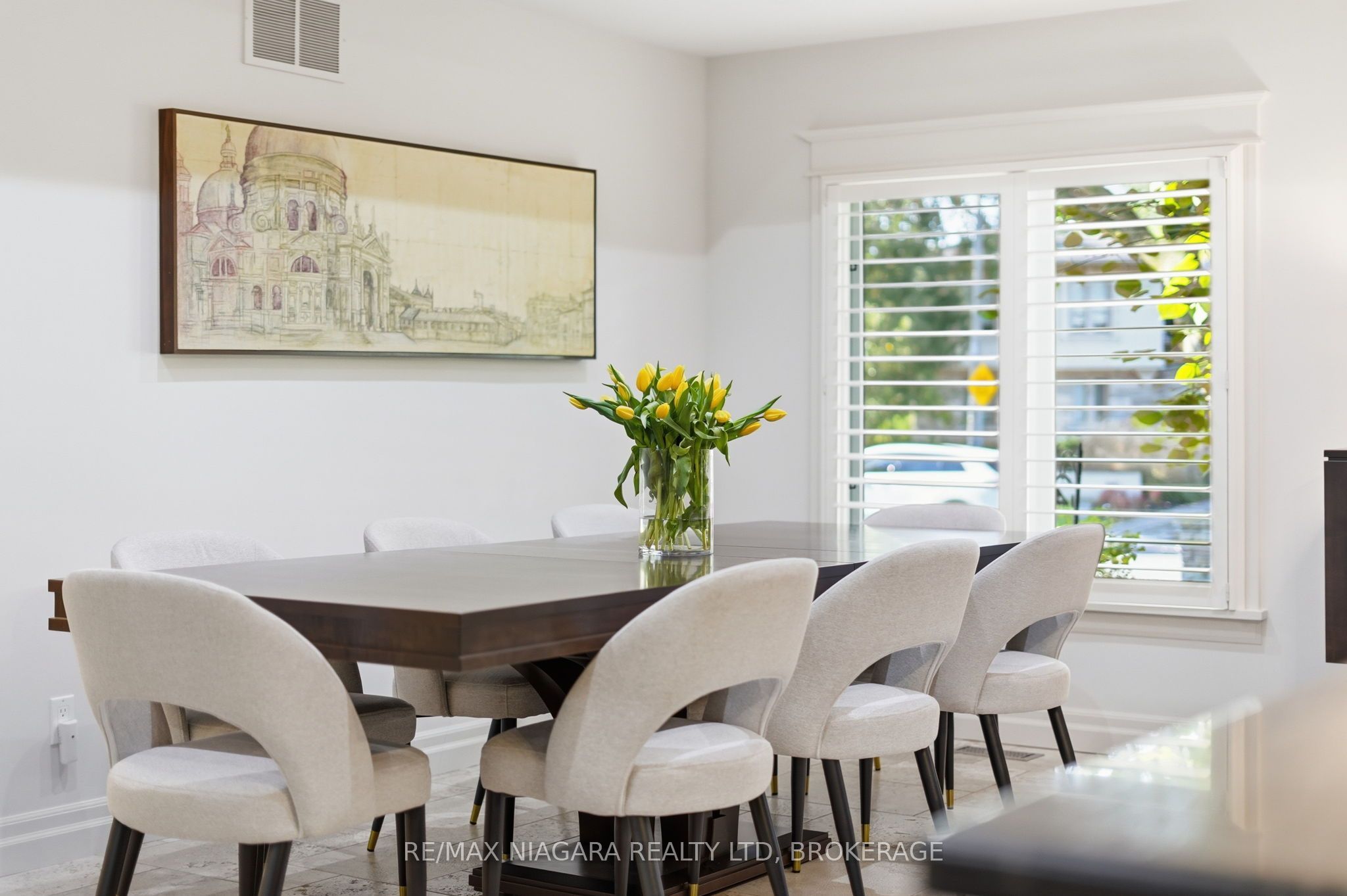 13 Royal Henley Boulevard Property Photo 6