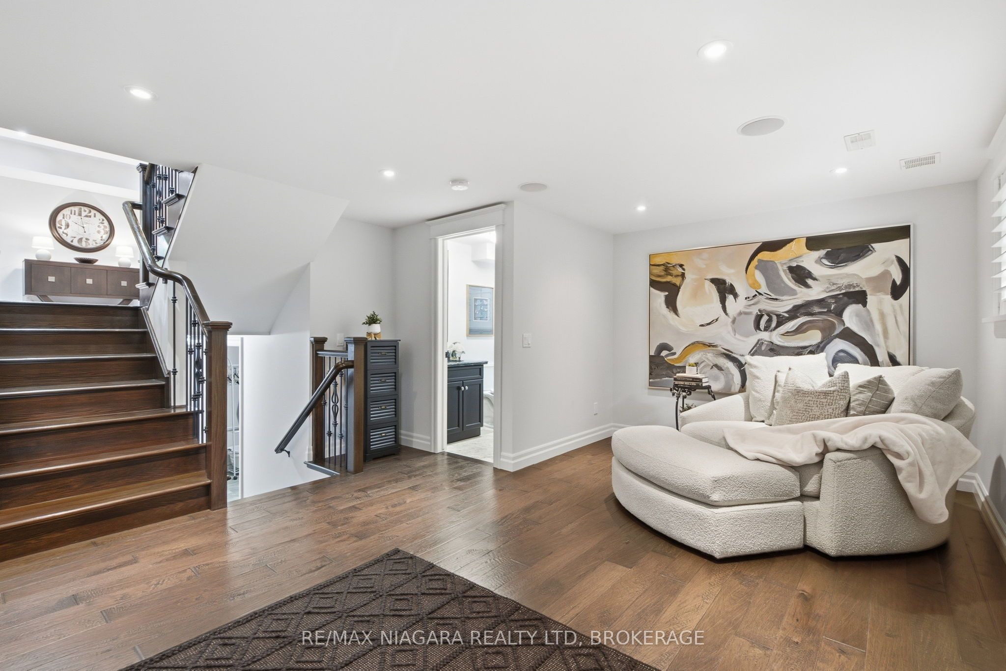 13 Royal Henley Boulevard Property Photo 25