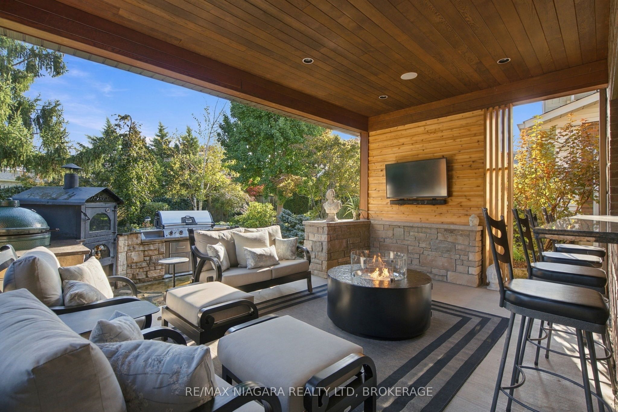 13 Royal Henley Boulevard Property Photo 33