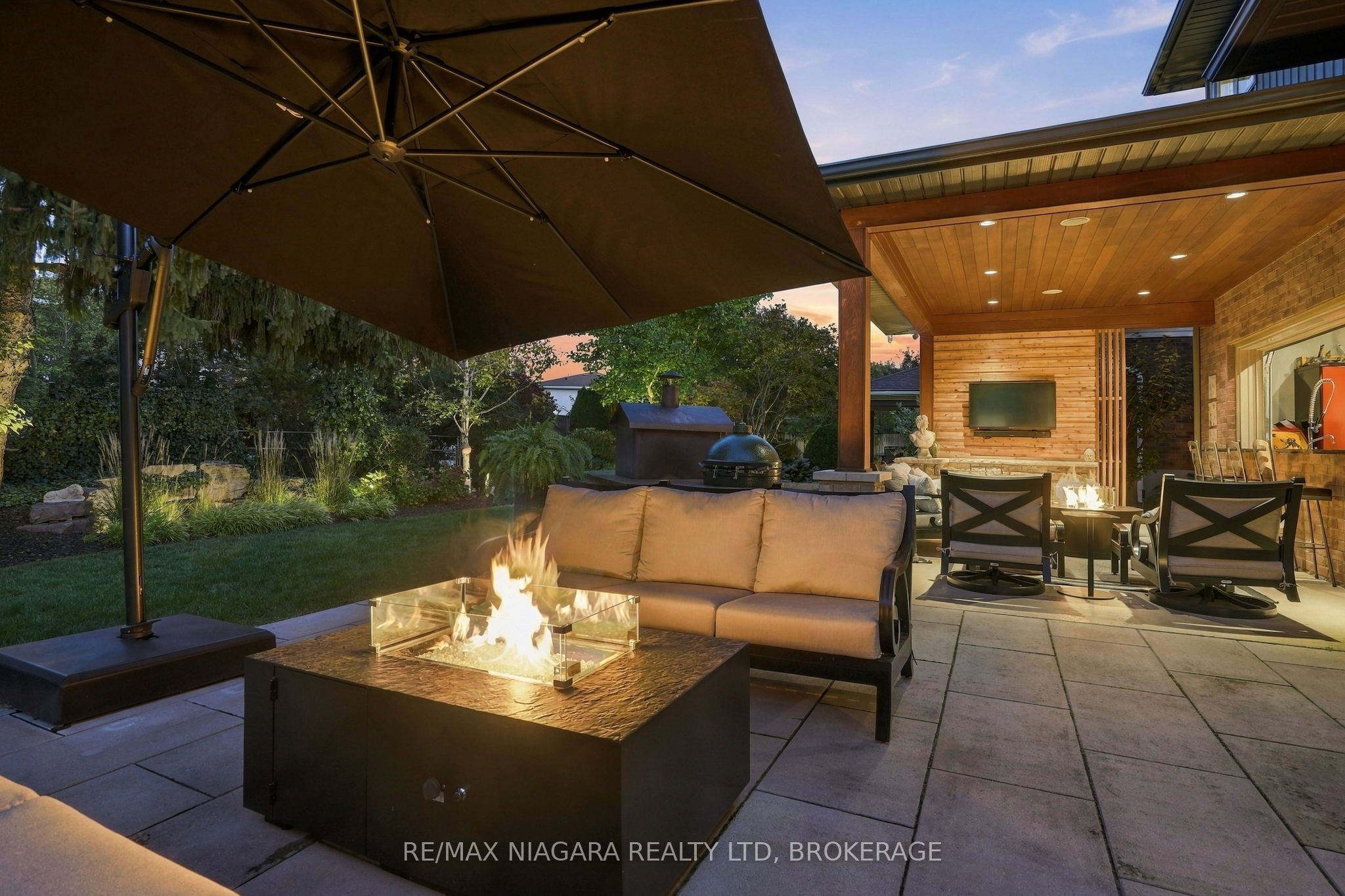13 Royal Henley Boulevard Property Photo 39