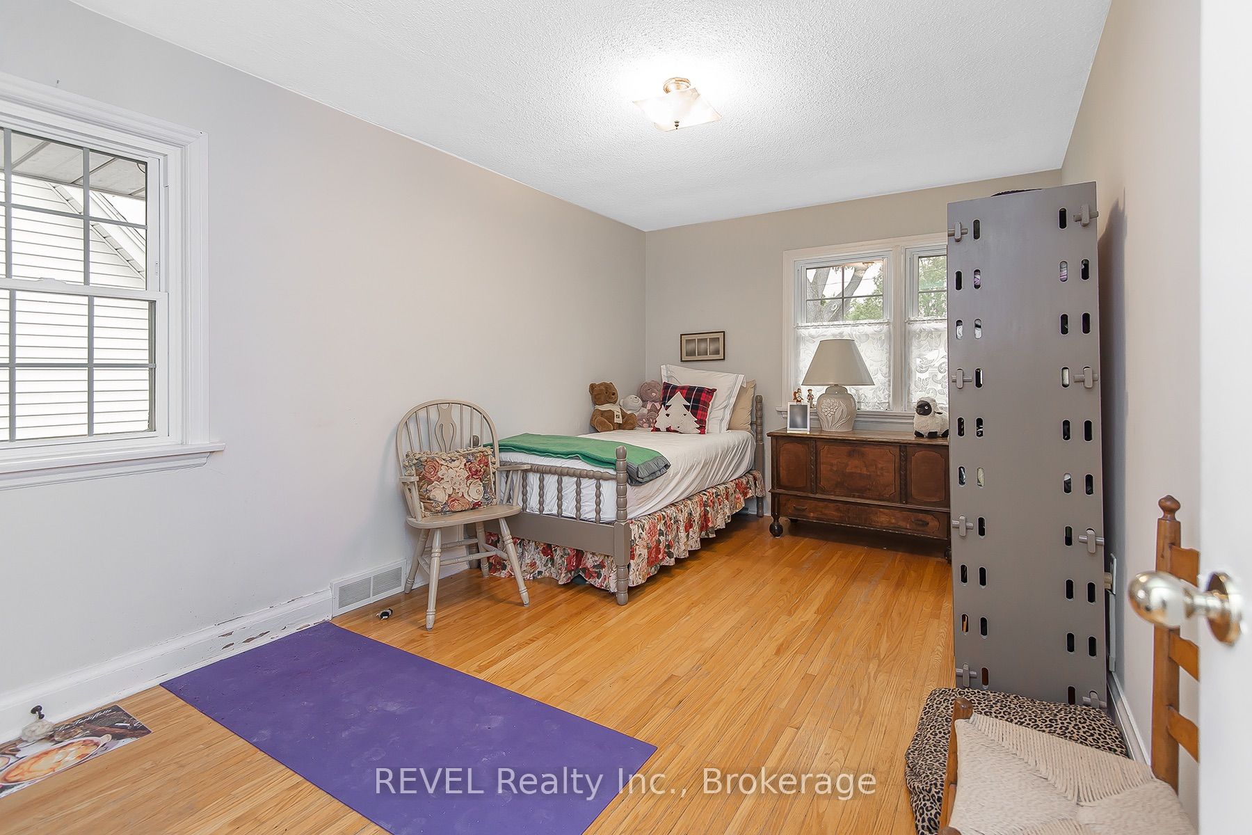 113 St. Paul Crescent Property Photo 13