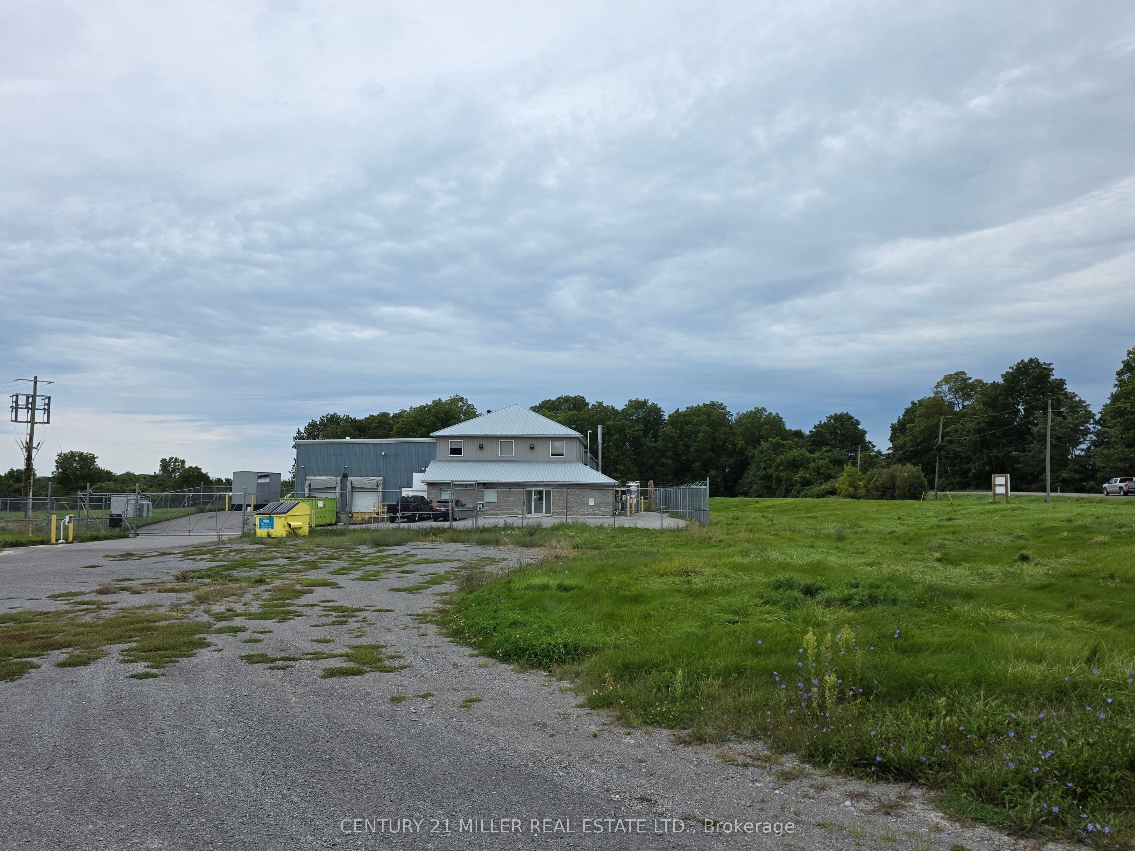 14877 Loyalist Parkway W Property Photo 9