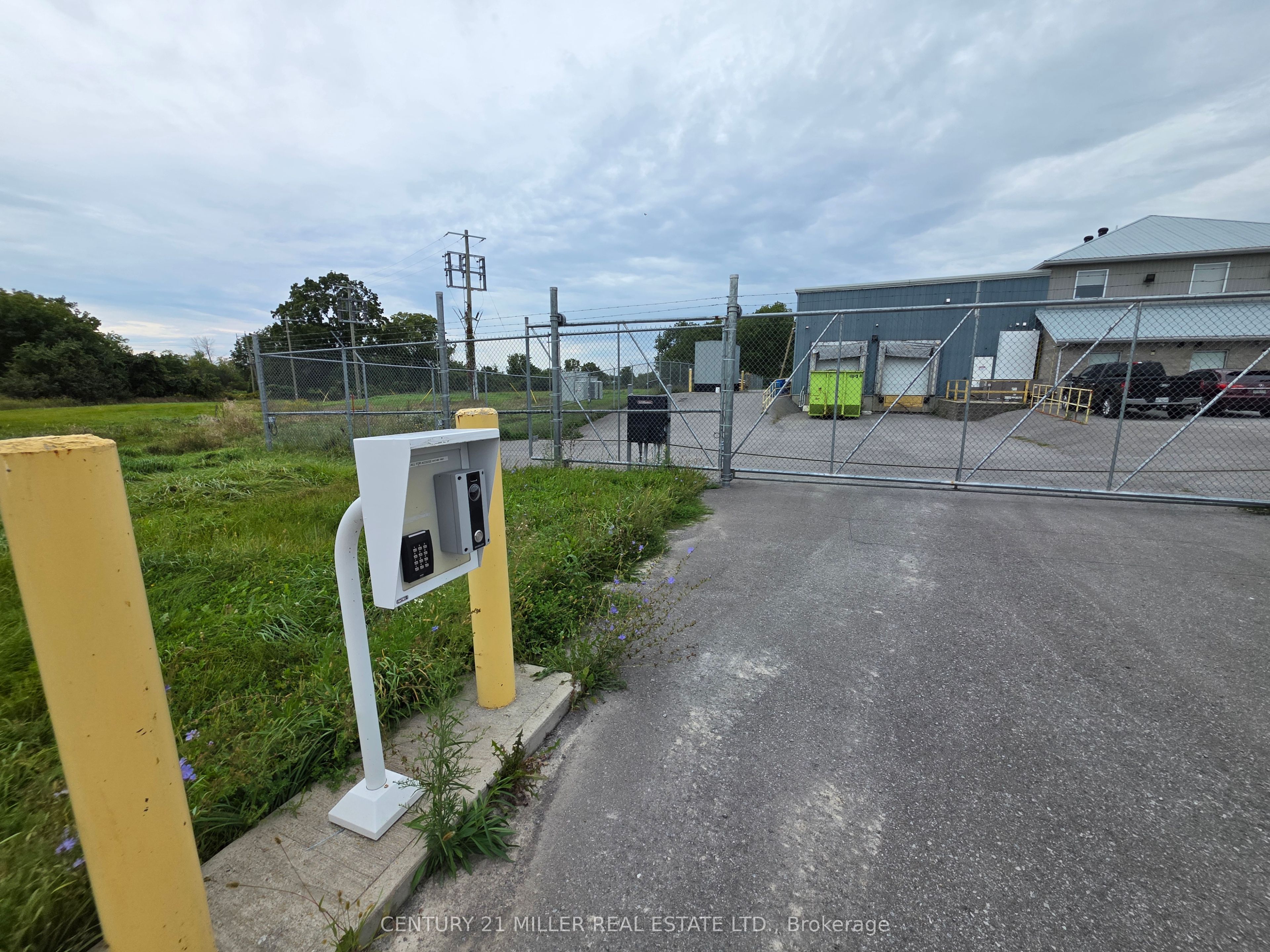 14877 Loyalist Parkway W Property Photo 11