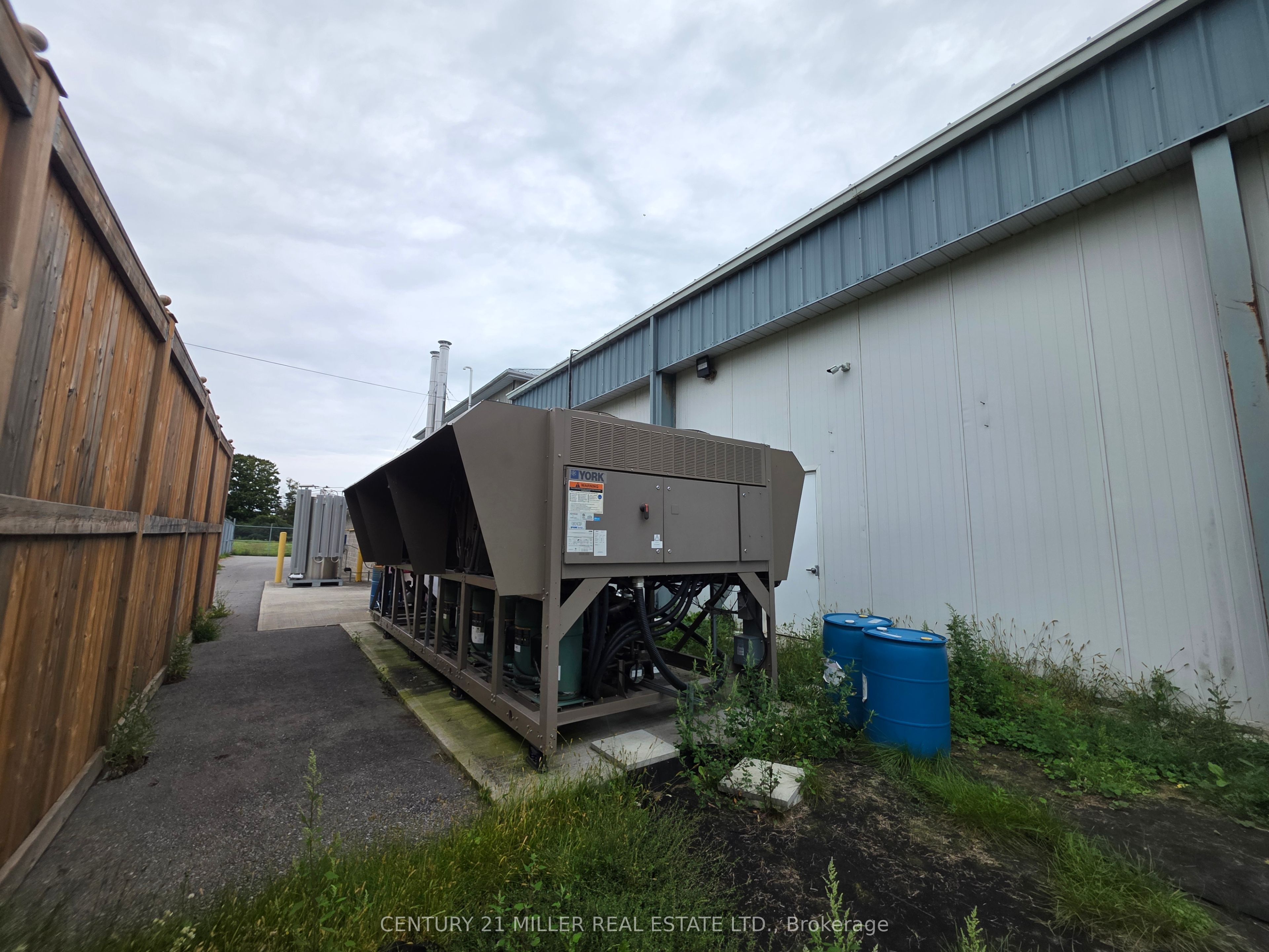 14877 Loyalist Parkway W Property Photo 19