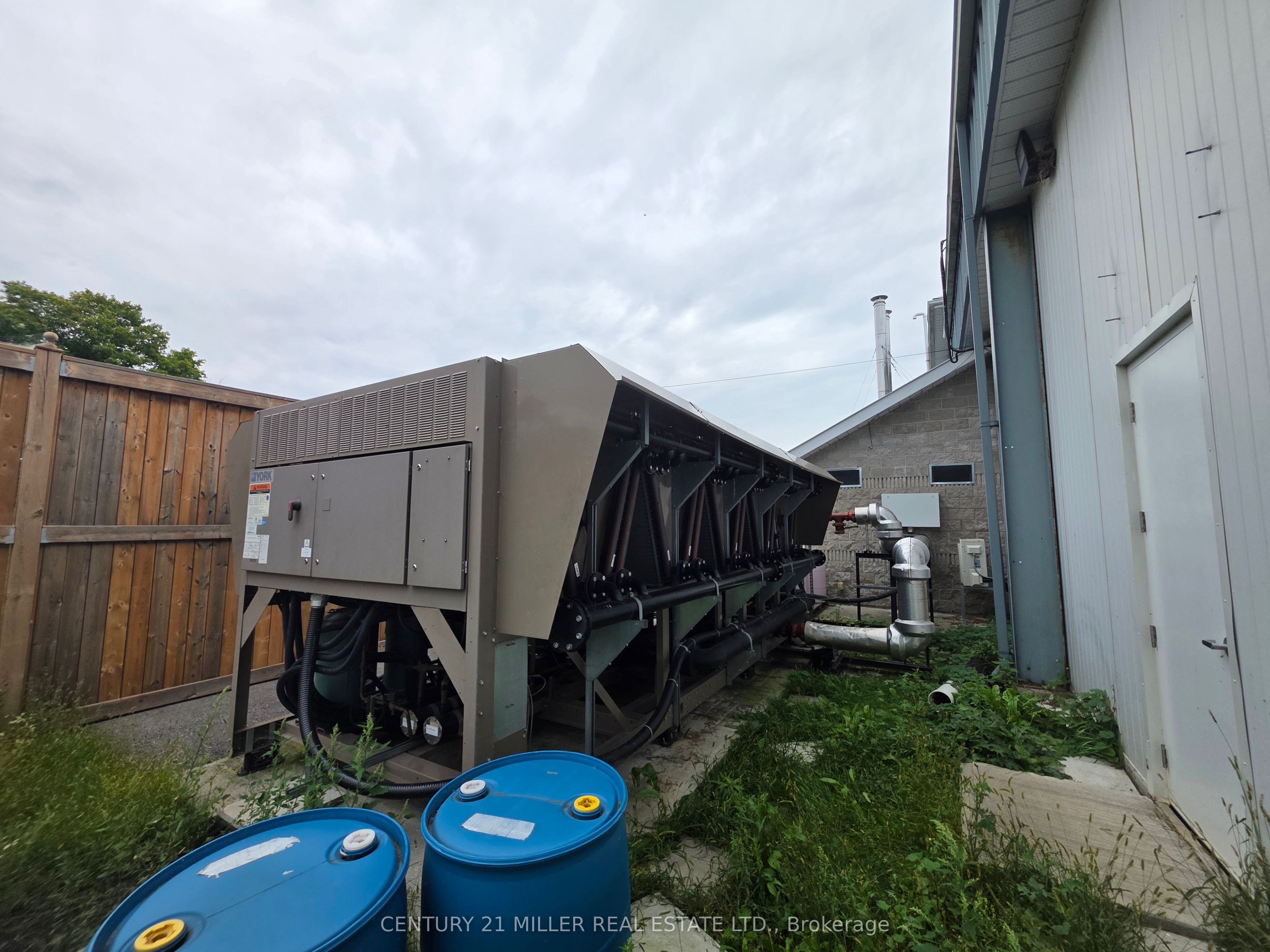 14877 Loyalist Parkway W Property Photo 21