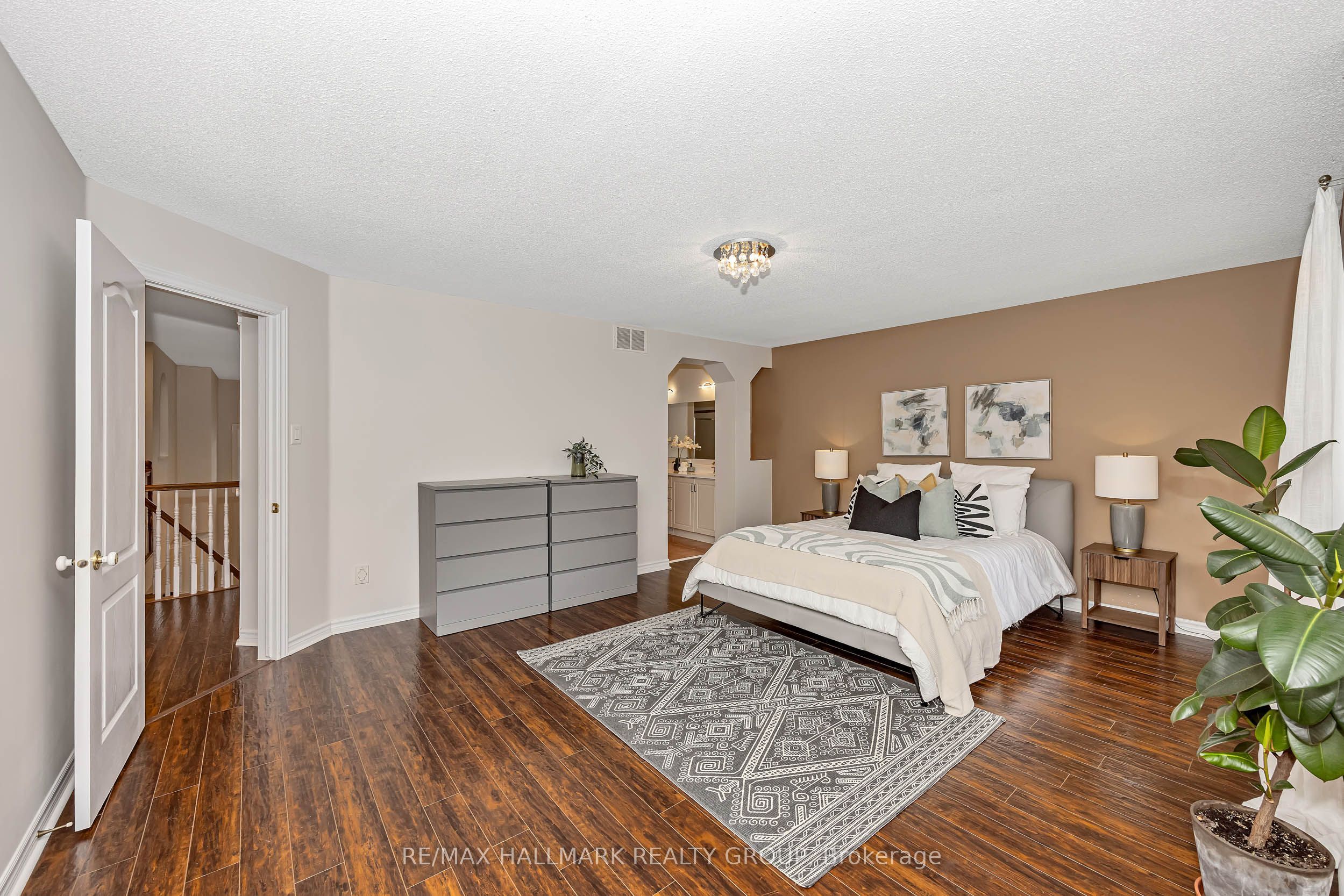 5b Kemp Drive Property Photo 32
