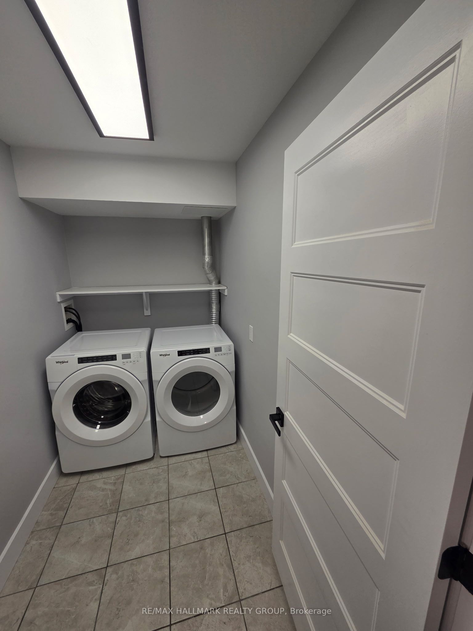 1195 Notre Dame Street S 3 Property Photo 11