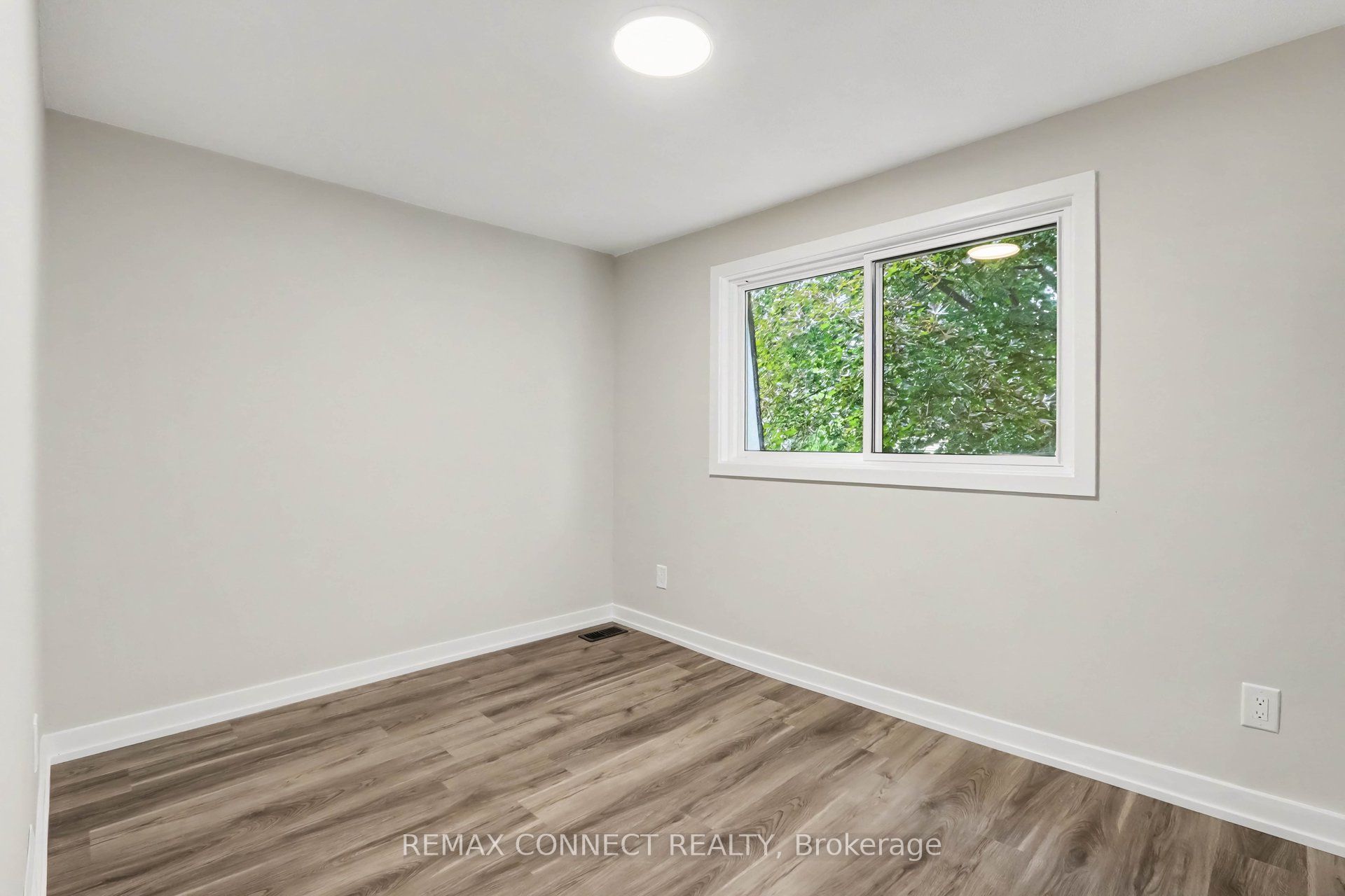 43 Tybalt Crescent Property Photo 7