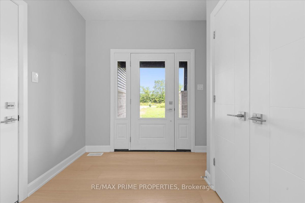 465 Pioneer Road Property Photo 3