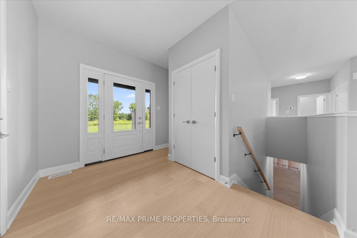 465 Pioneer Road Property Photo 4