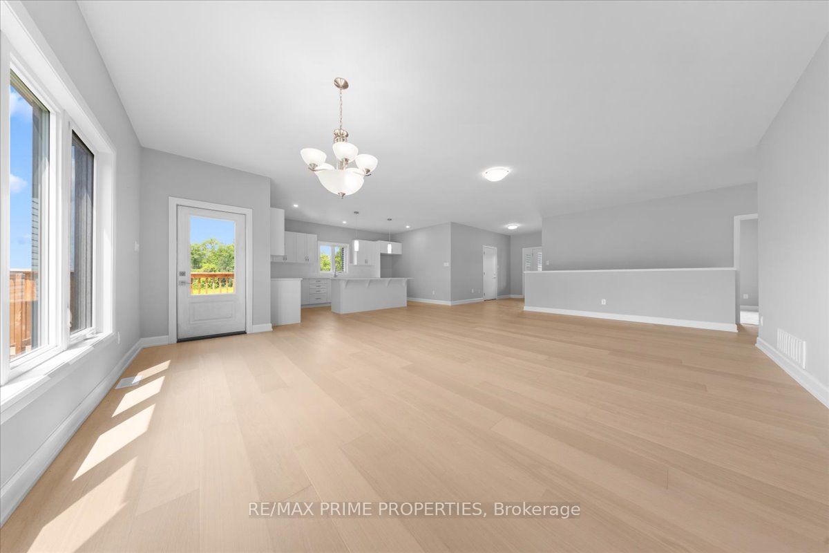 465 Pioneer Road Property Photo 7