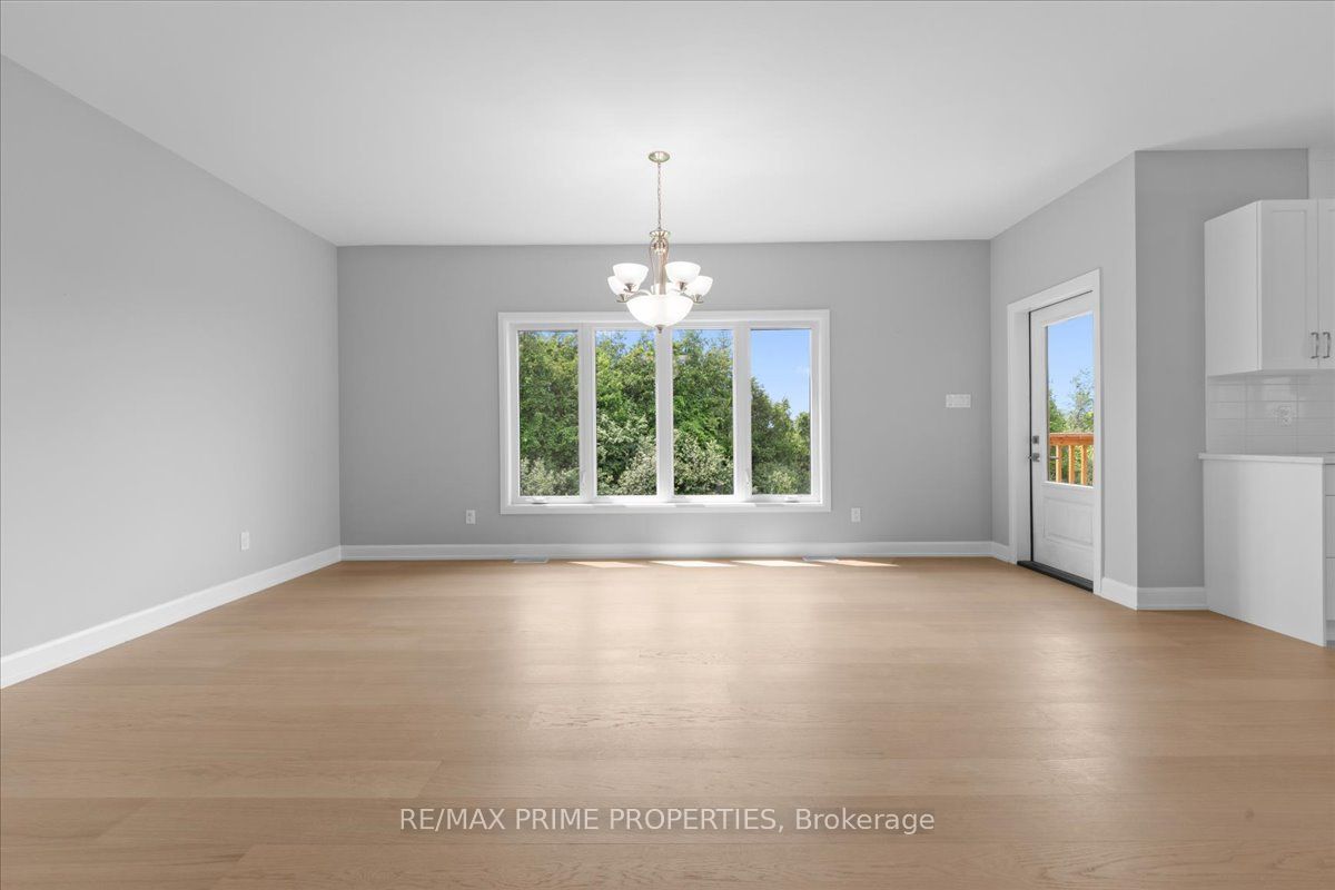 465 Pioneer Road Property Photo 9