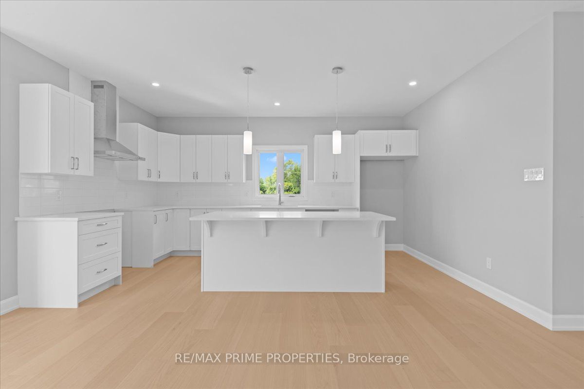 465 Pioneer Road Property Photo 12