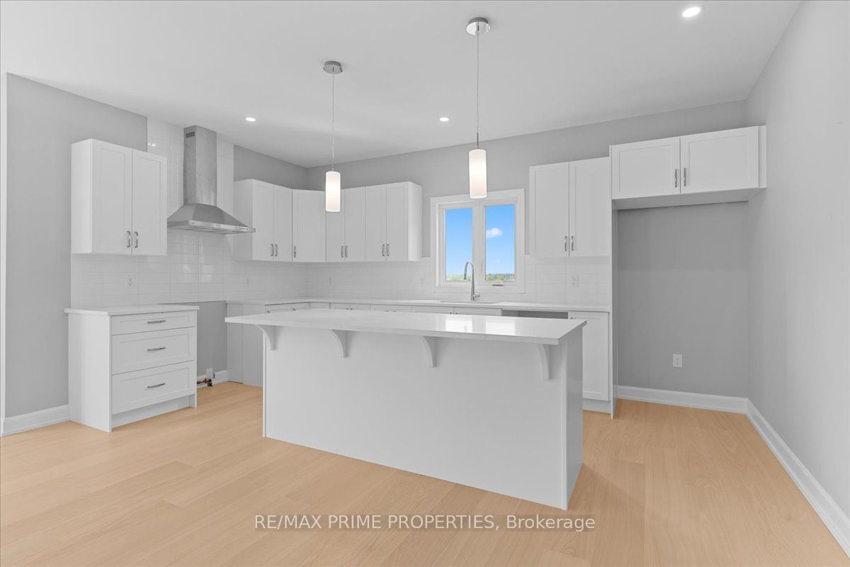 465 Pioneer Road Property Photo 13