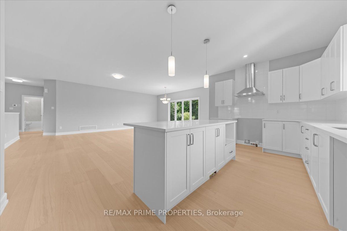 465 Pioneer Road Property Photo 14