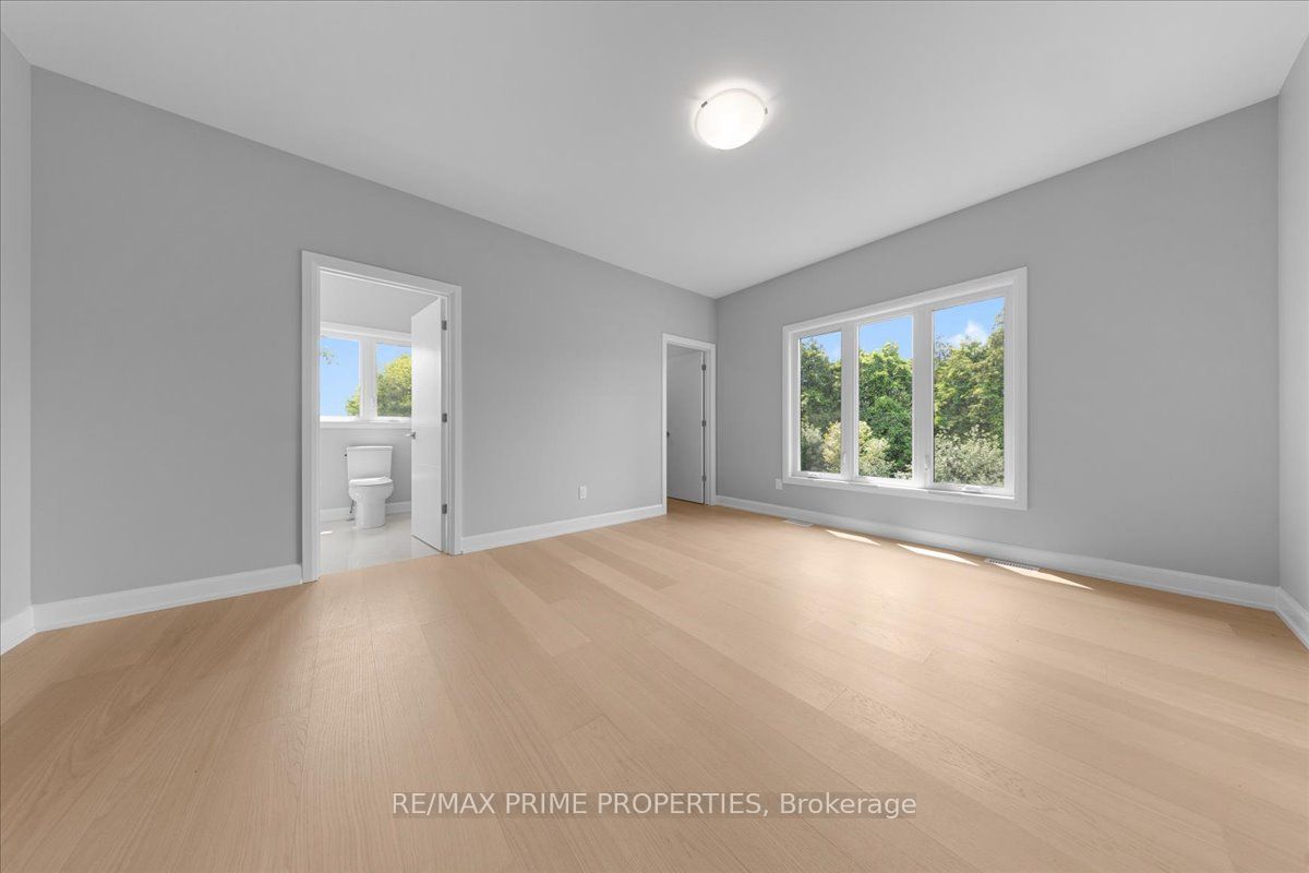 465 Pioneer Road Property Photo 26