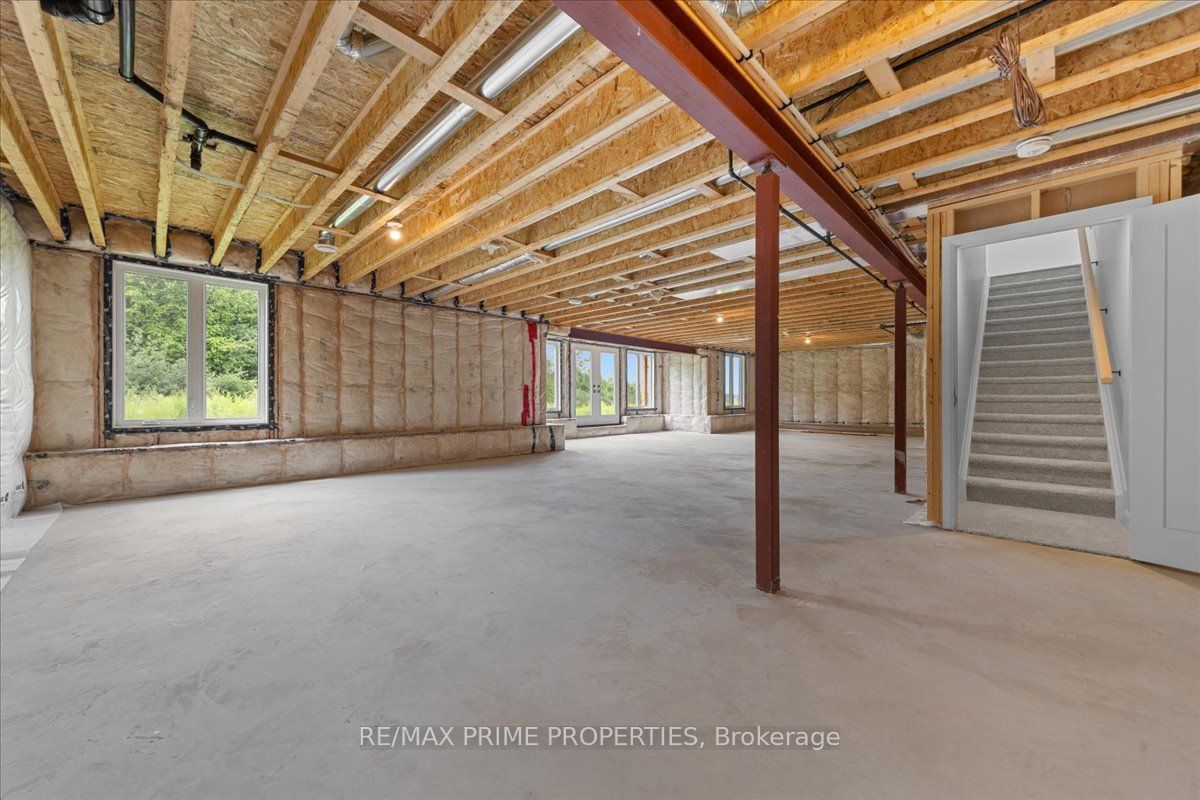 465 Pioneer Road Property Photo 32