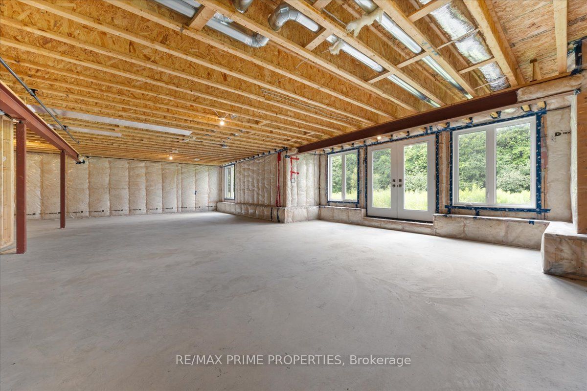 465 Pioneer Road Property Photo 36