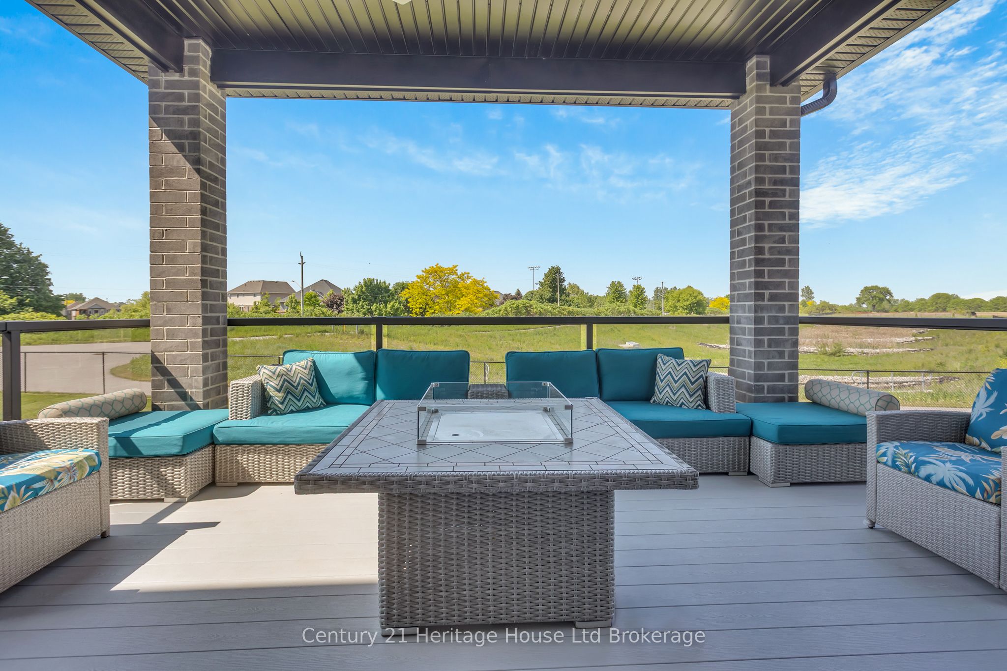 18 Thompson Court Property Photo 16