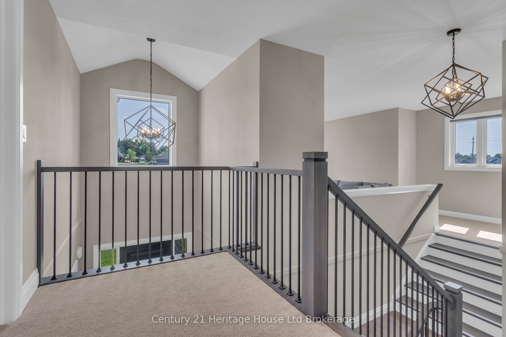 18 Thompson Court Property Photo 24