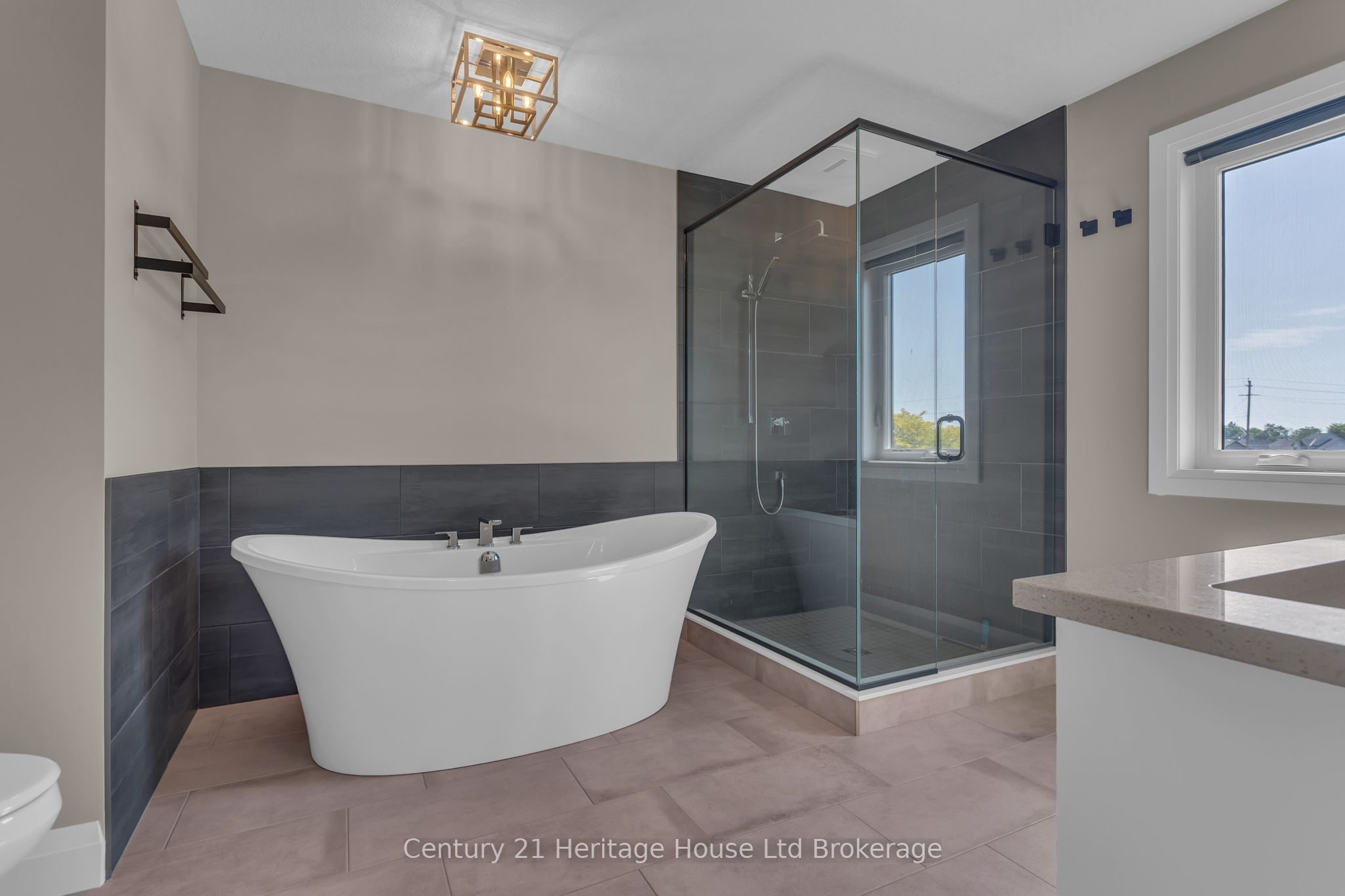 18 Thompson Court Property Photo 33