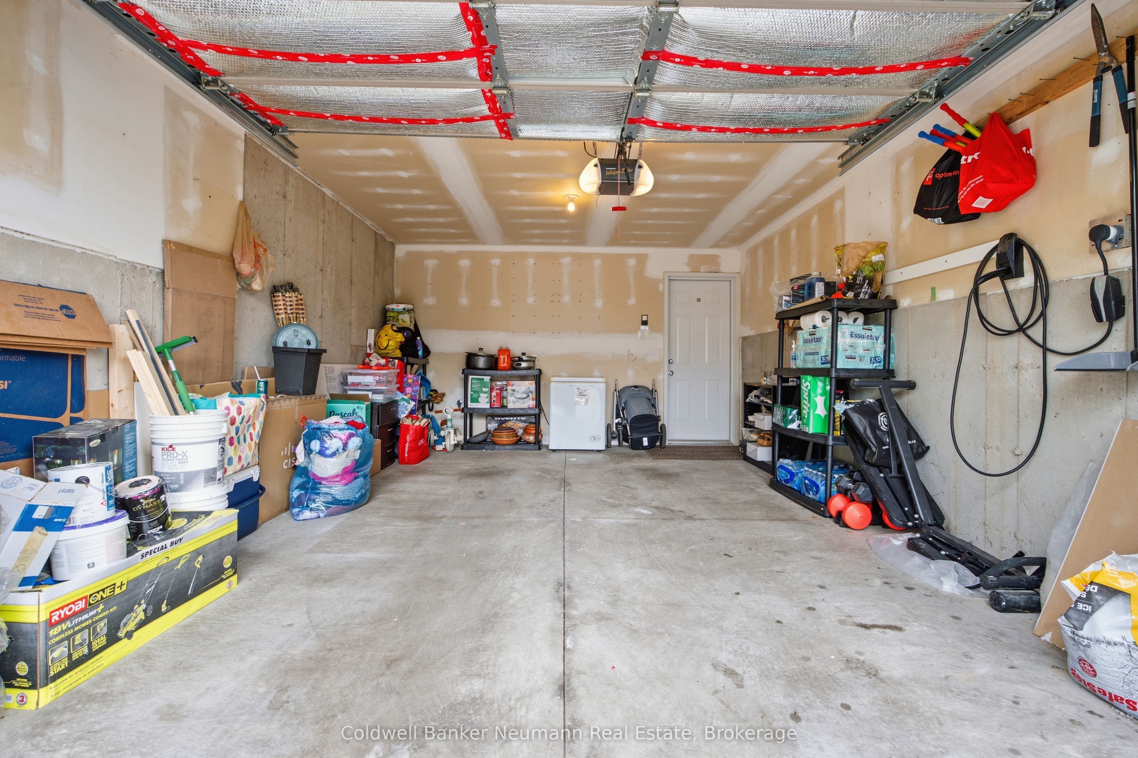 110 Oakes Crescent Property Photo 30