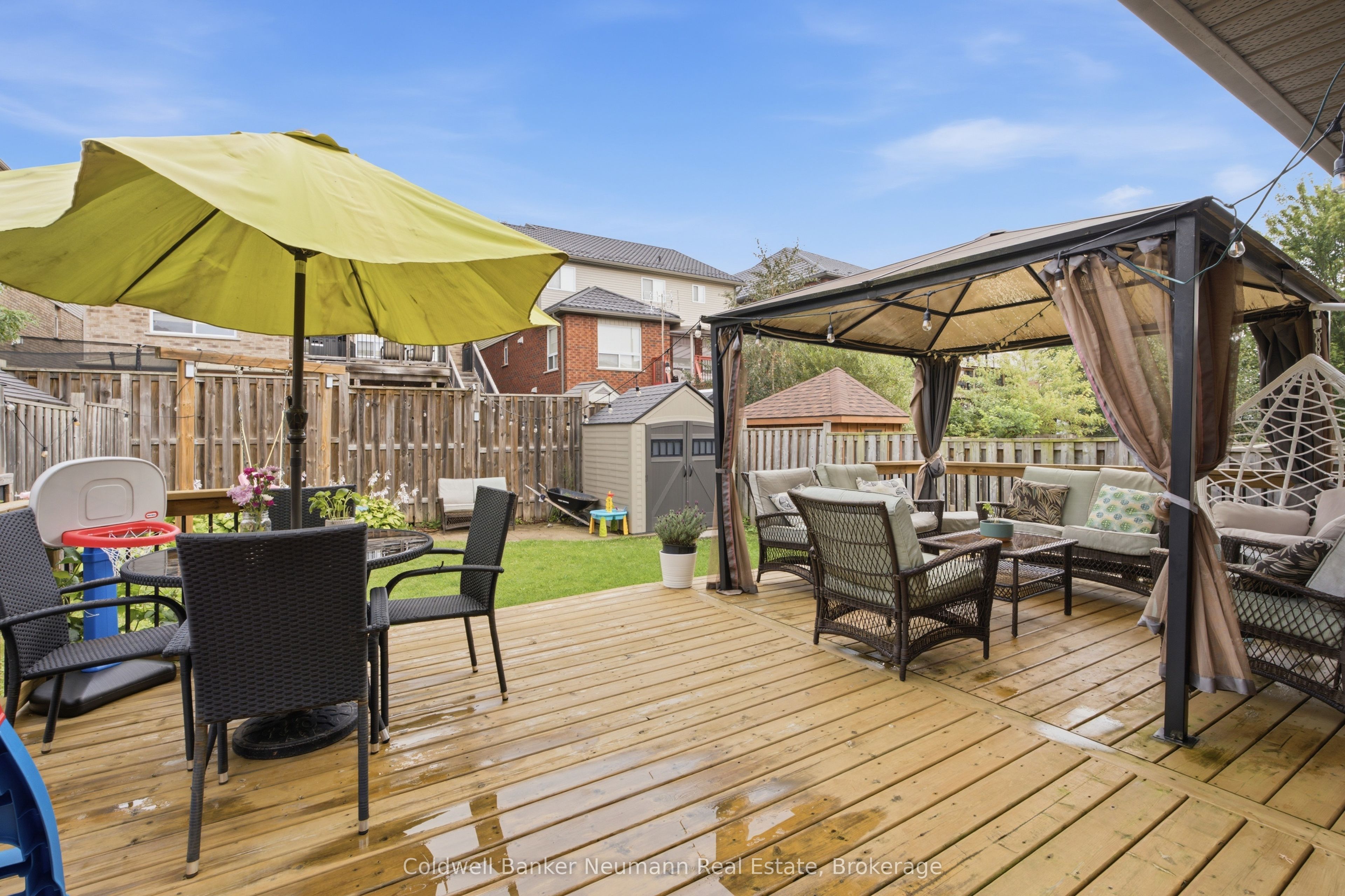 110 Oakes Crescent Property Photo 32