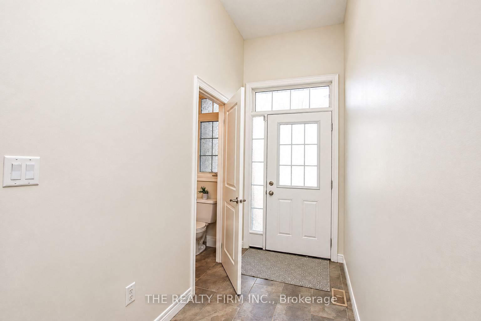 1030 Oakcrossing Gate 45 Property Photo 6