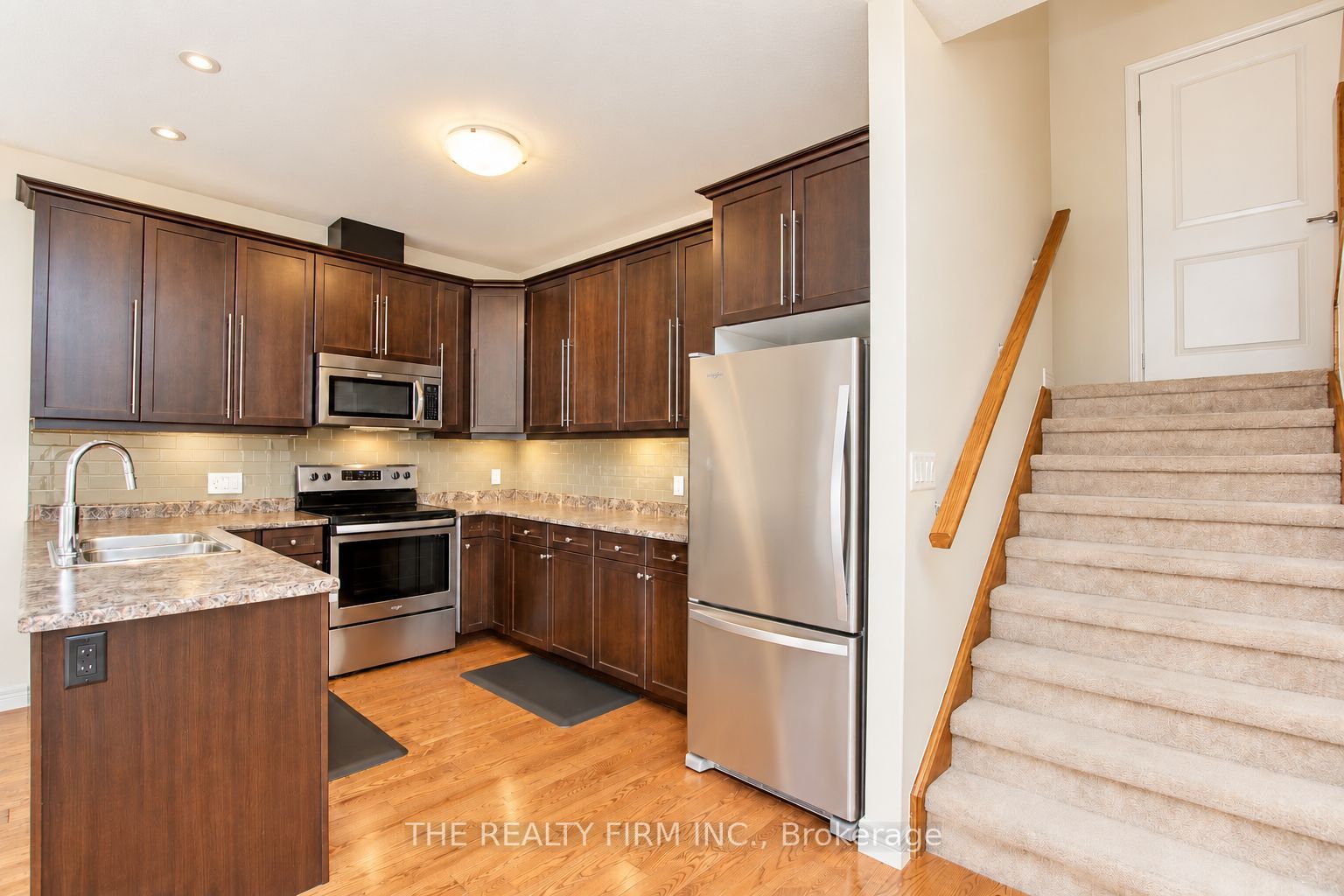 1030 Oakcrossing Gate 45 Property Photo 11