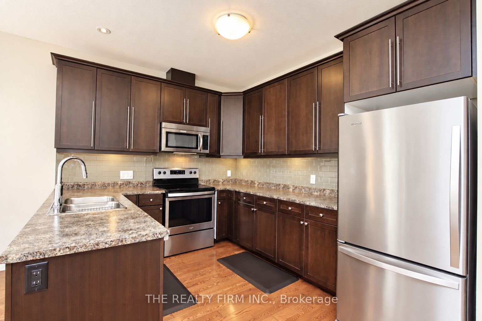 1030 Oakcrossing Gate 45 Property Photo 12