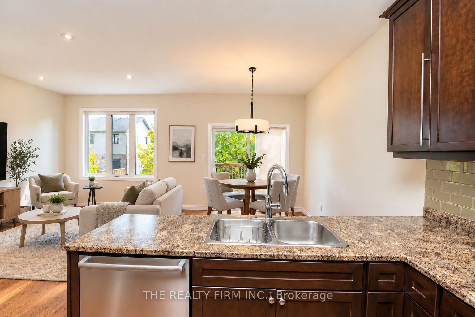 1030 Oakcrossing Gate 45 Property Photo 13