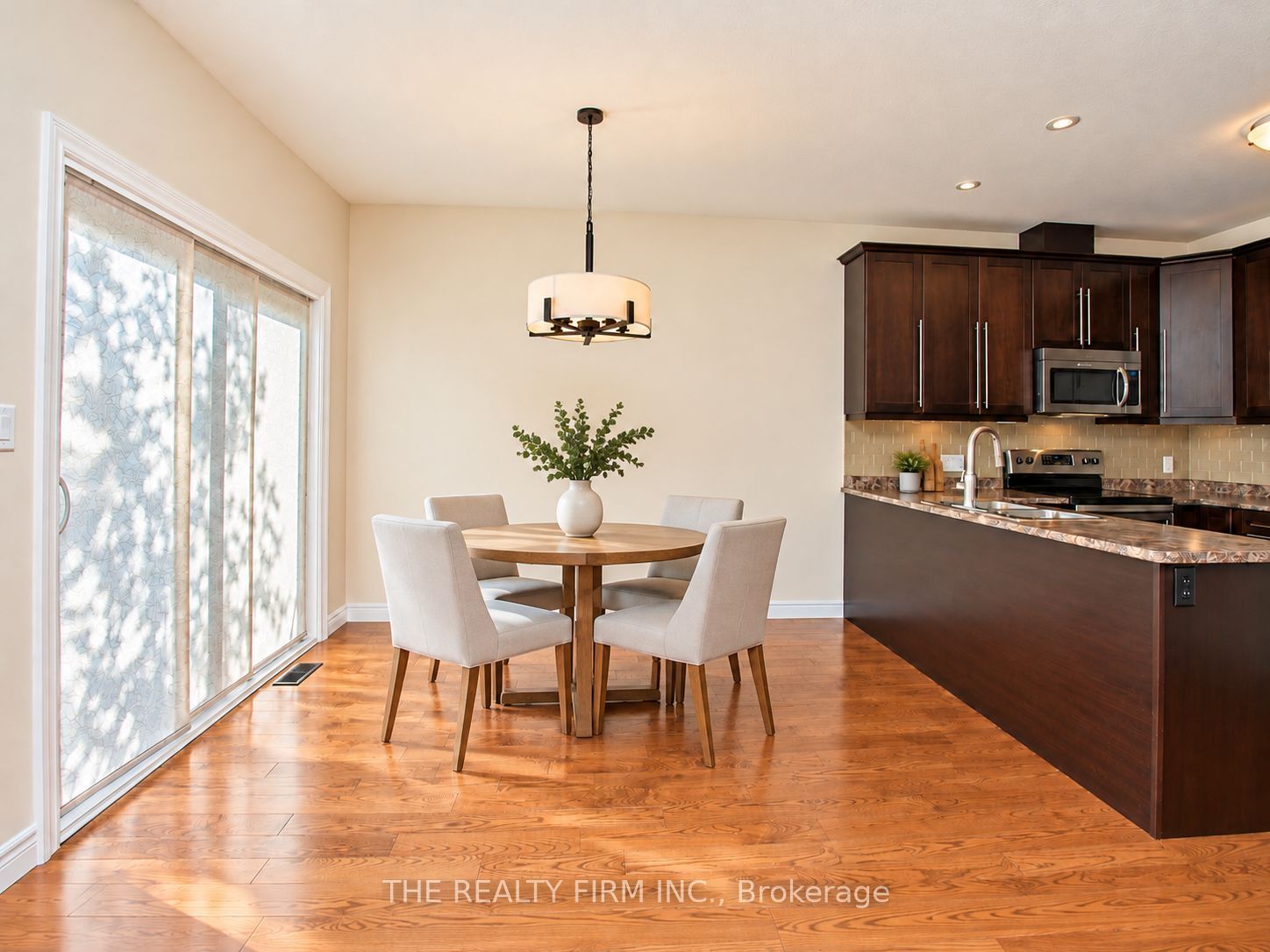1030 Oakcrossing Gate 45 Property Photo 15