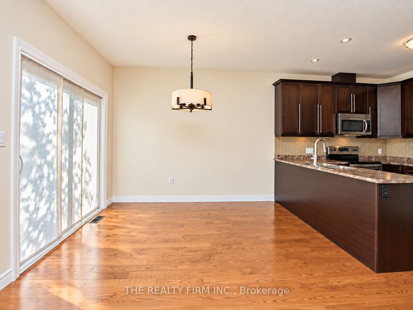 1030 Oakcrossing Gate 45 Property Photo 16