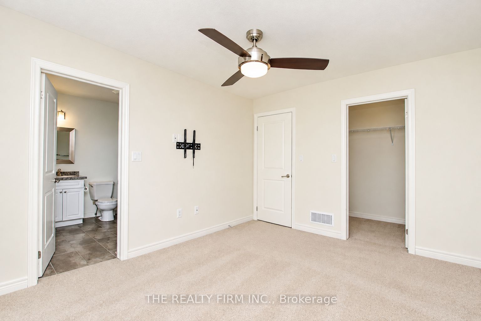 1030 Oakcrossing Gate 45 Property Photo 22