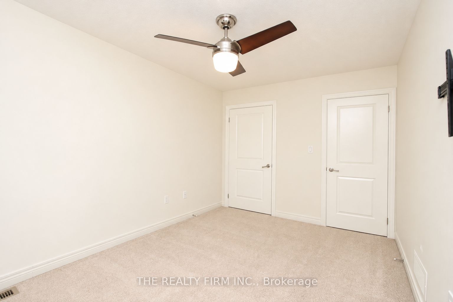 1030 Oakcrossing Gate 45 Property Photo 32