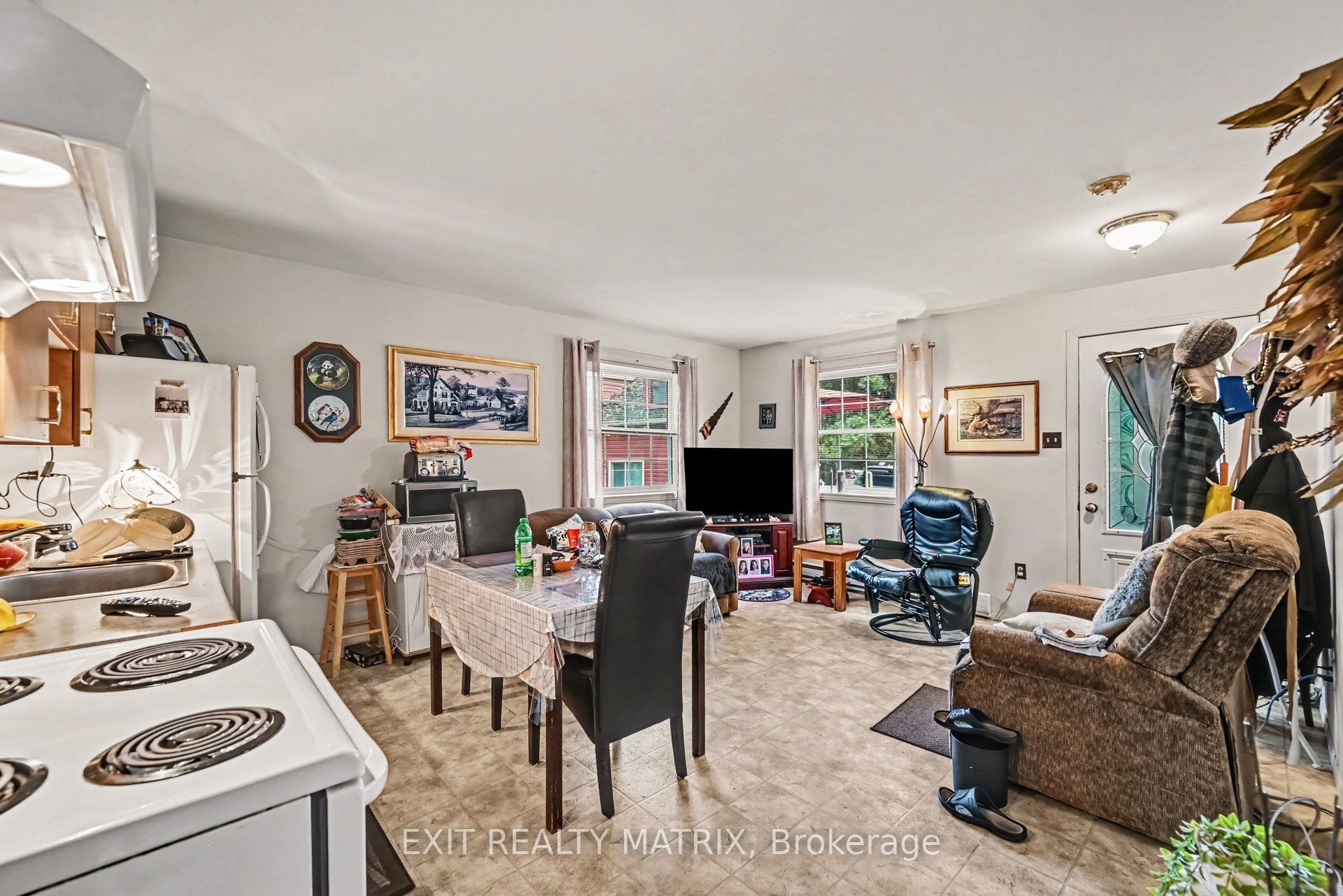 14 Gibson Lane Property Photo 8