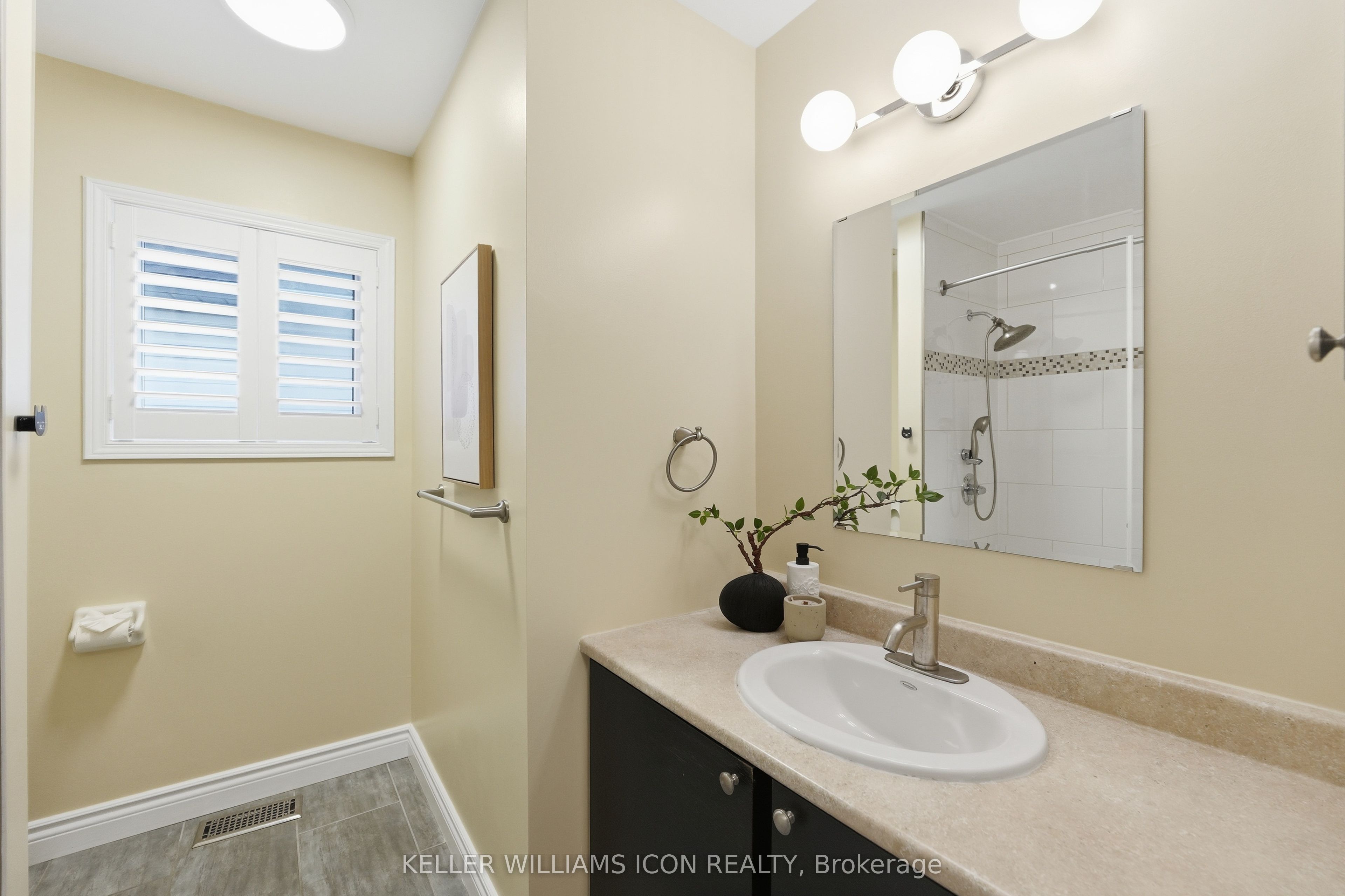 16 Hemlo Crescent Property Photo 31