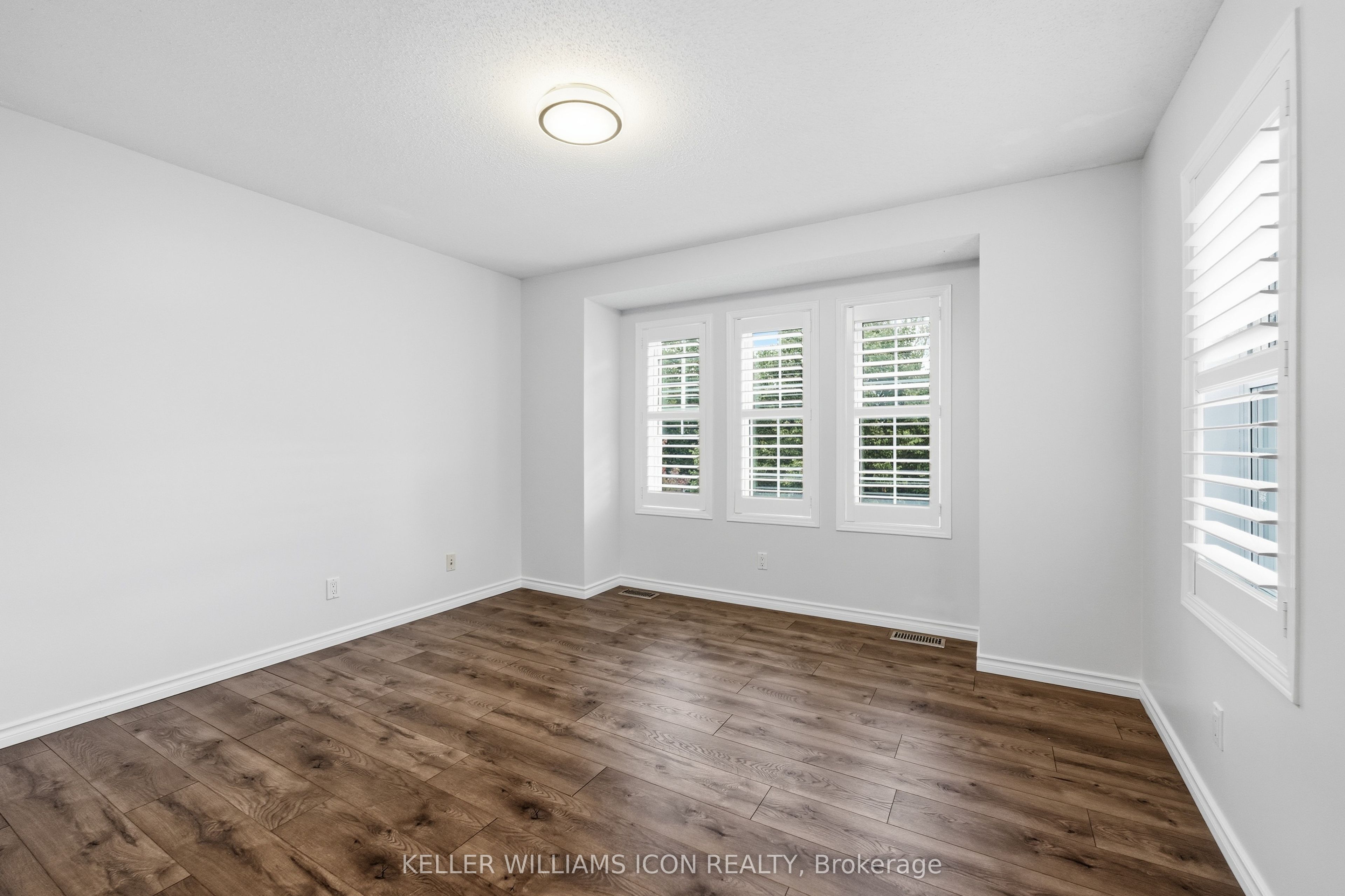 16 Hemlo Crescent Property Photo 35