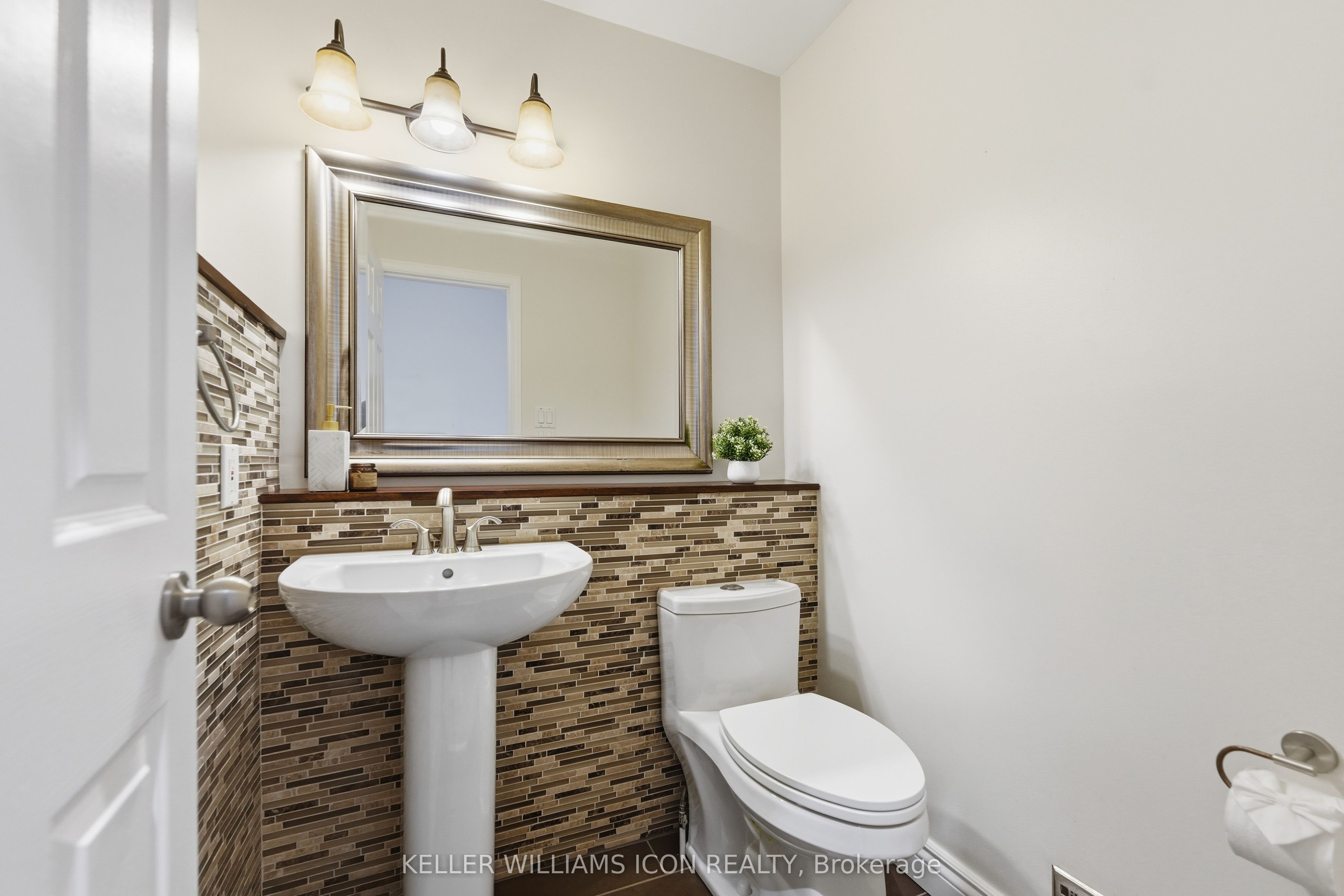 16 Hemlo Crescent Property Photo 38
