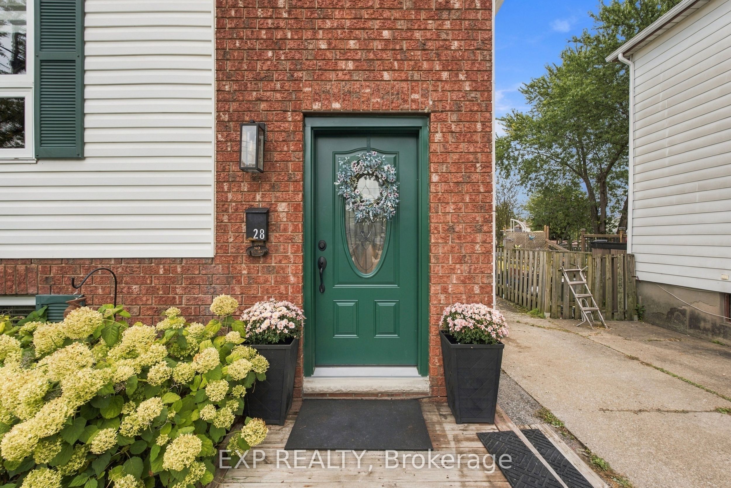 28 Maitland Street Property Photo 6