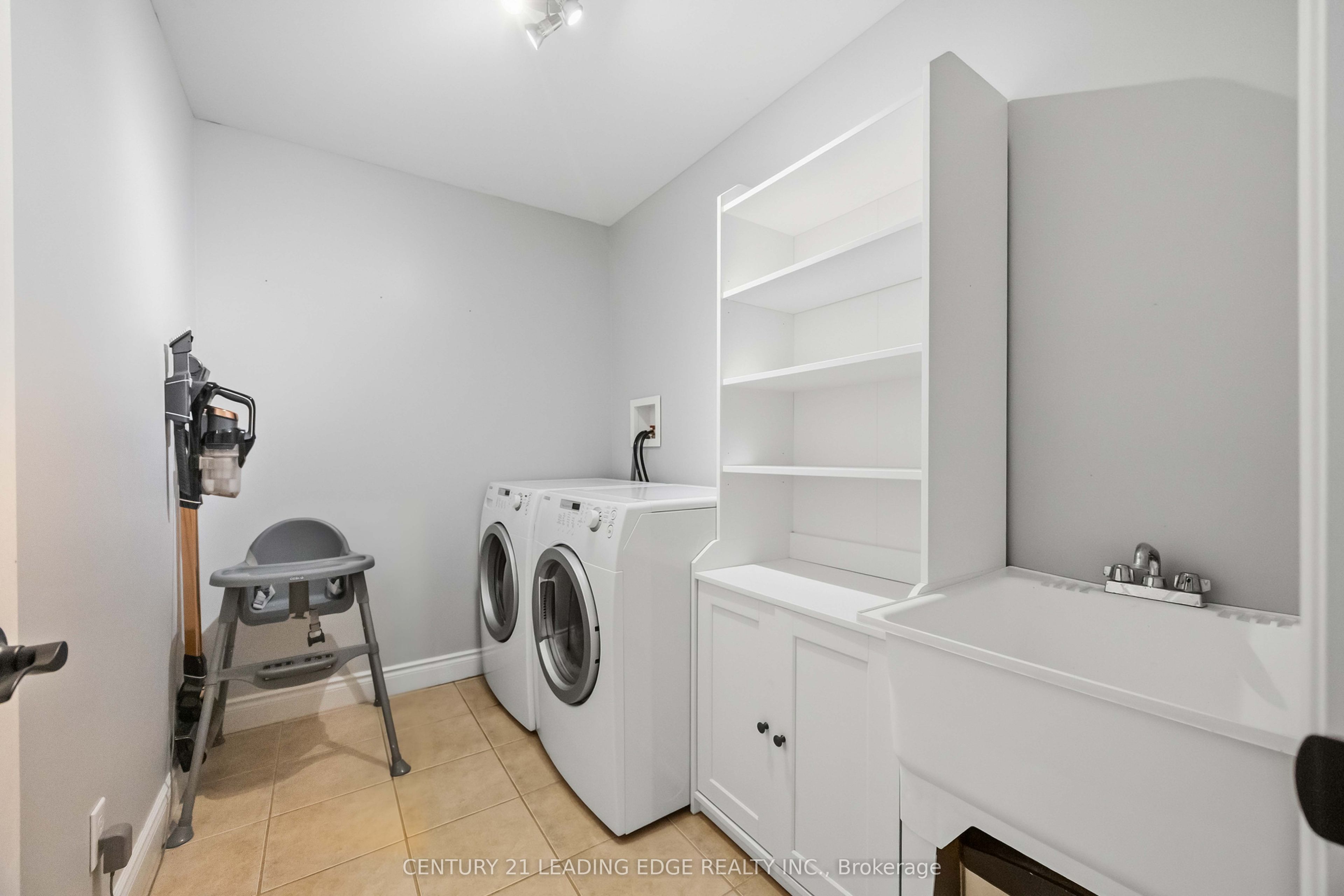 12 Ward Drive Property Photo 27