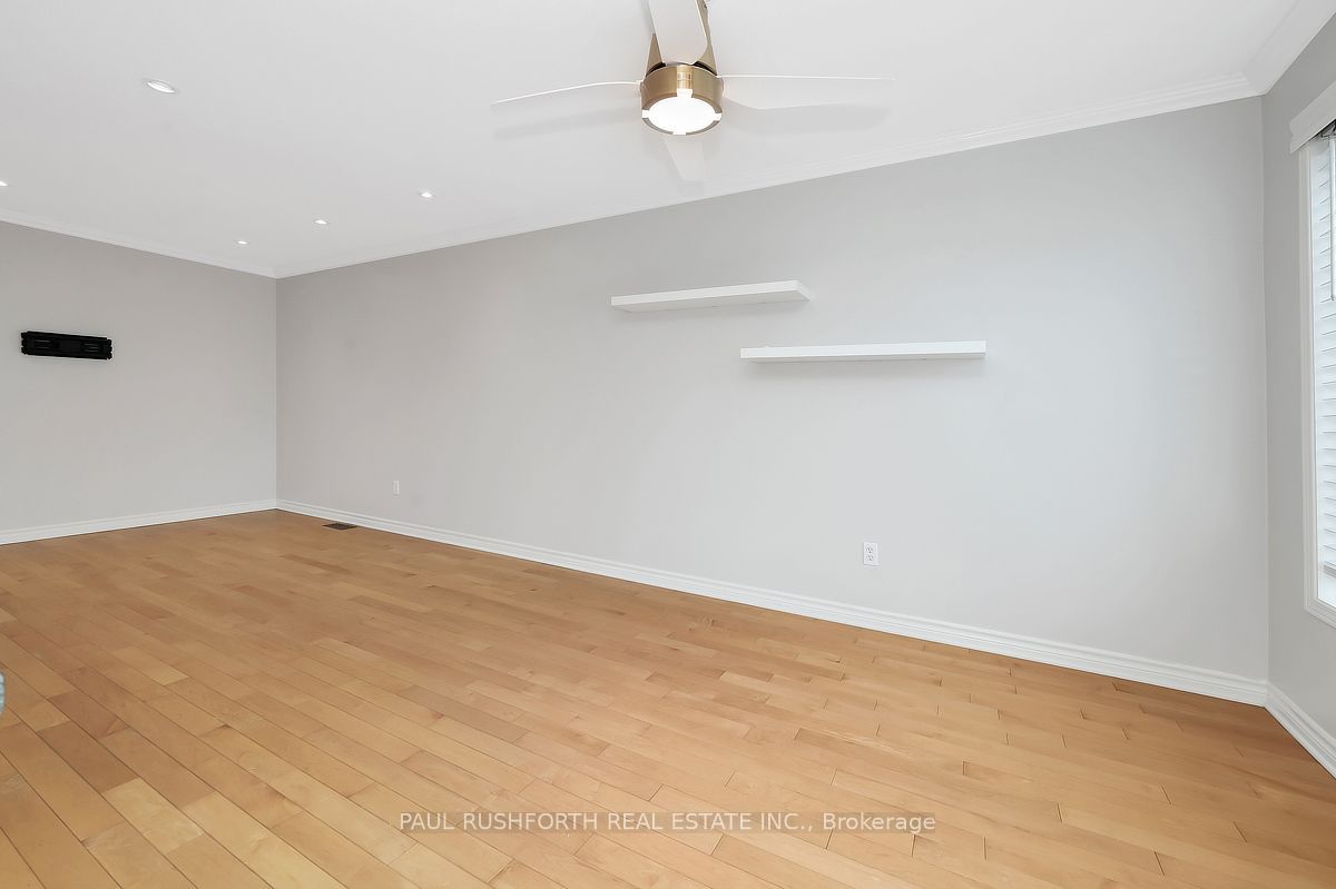 2216 Brockstone Crescent Property Photo 16