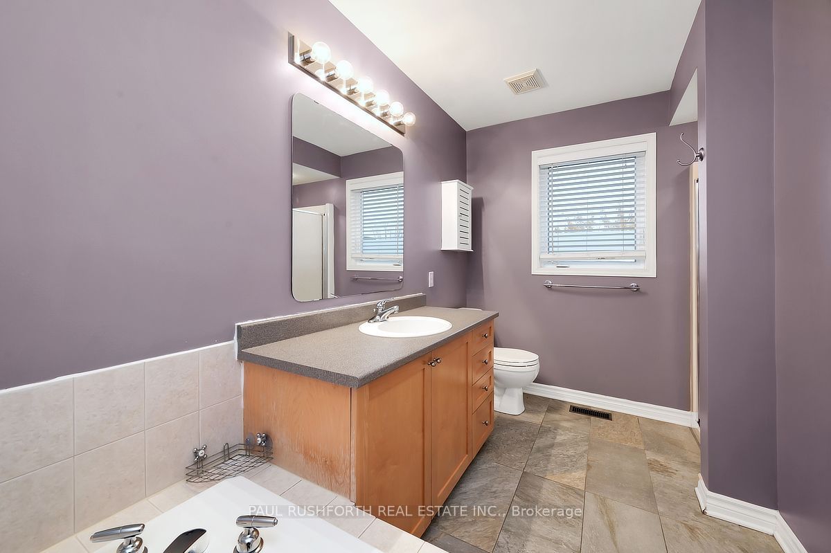 2216 Brockstone Crescent Property Photo 29