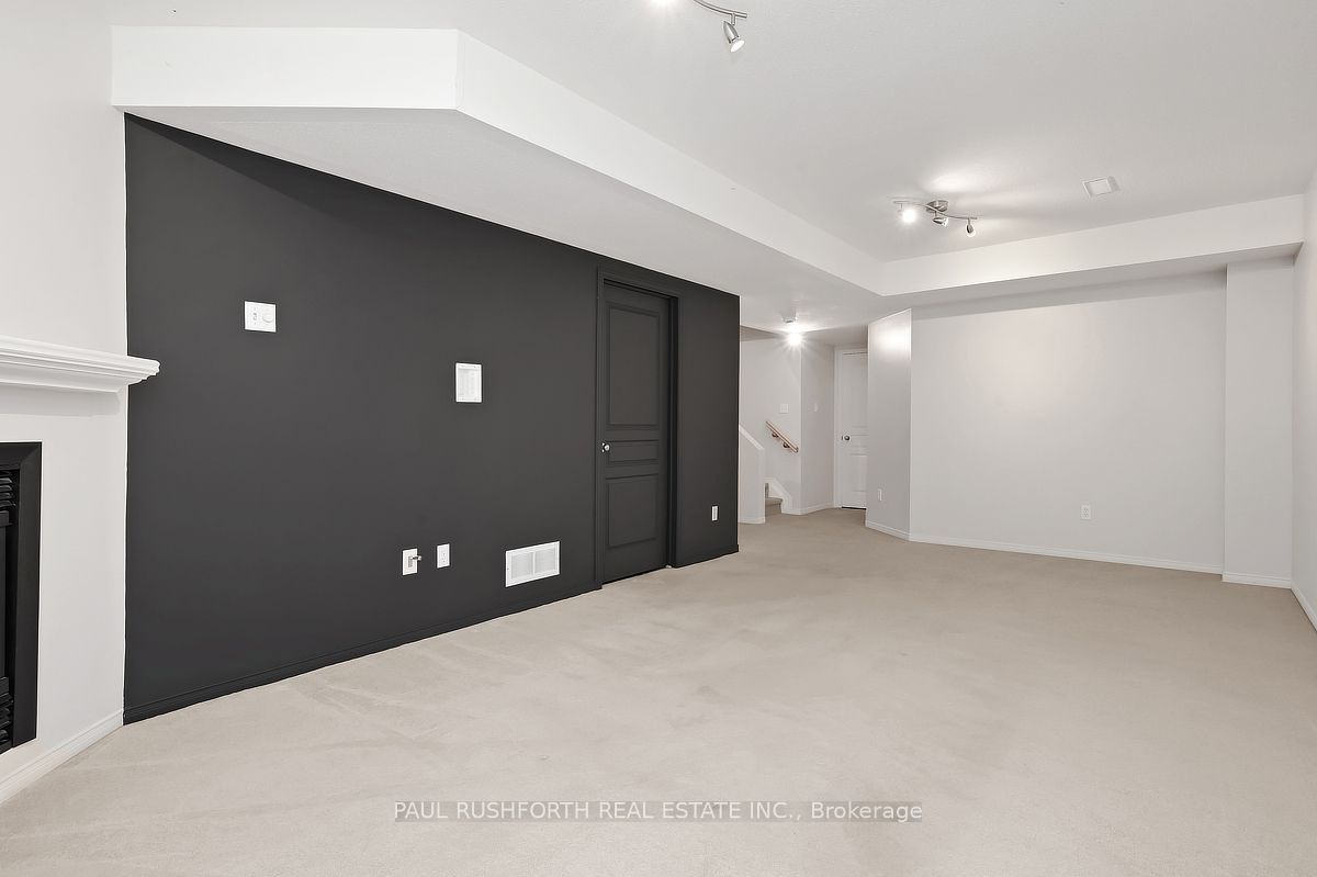 2216 Brockstone Crescent Property Photo 40