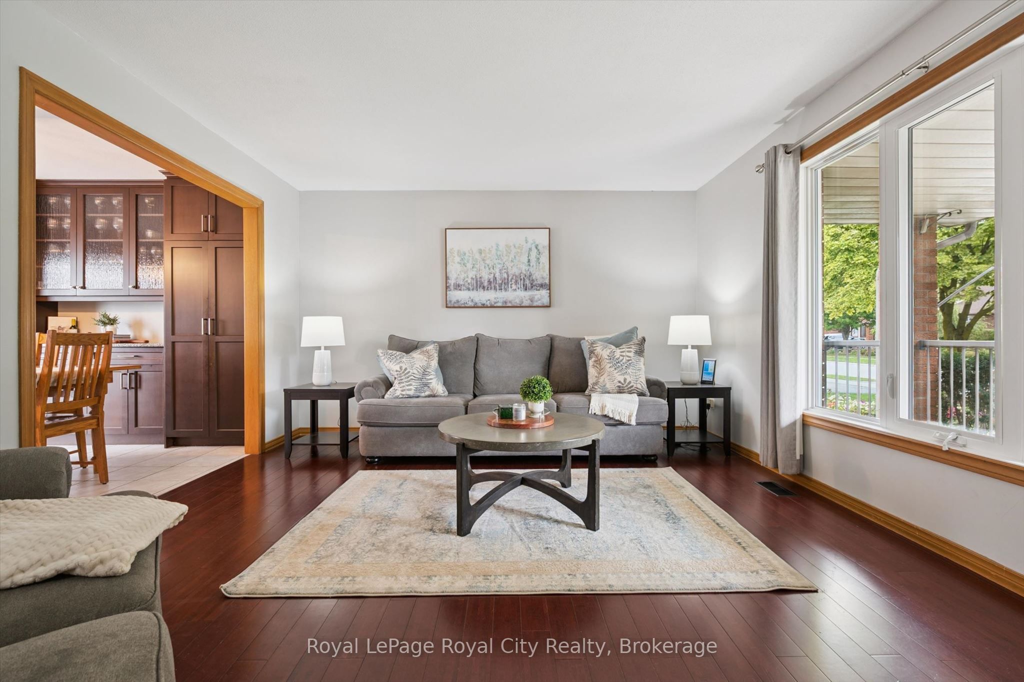 24 Greenwich Drive Property Photo 4