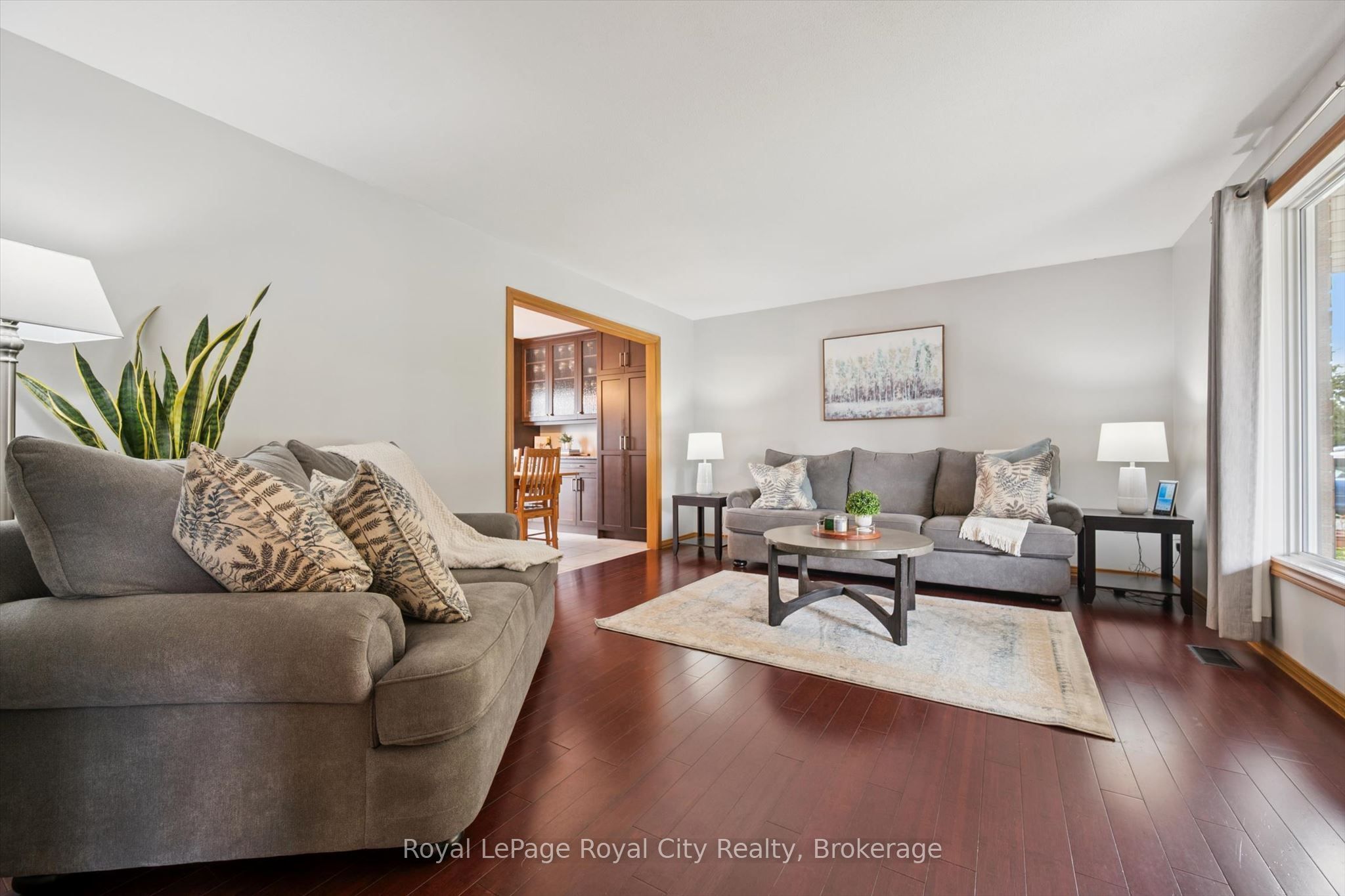 24 Greenwich Drive Property Photo 5