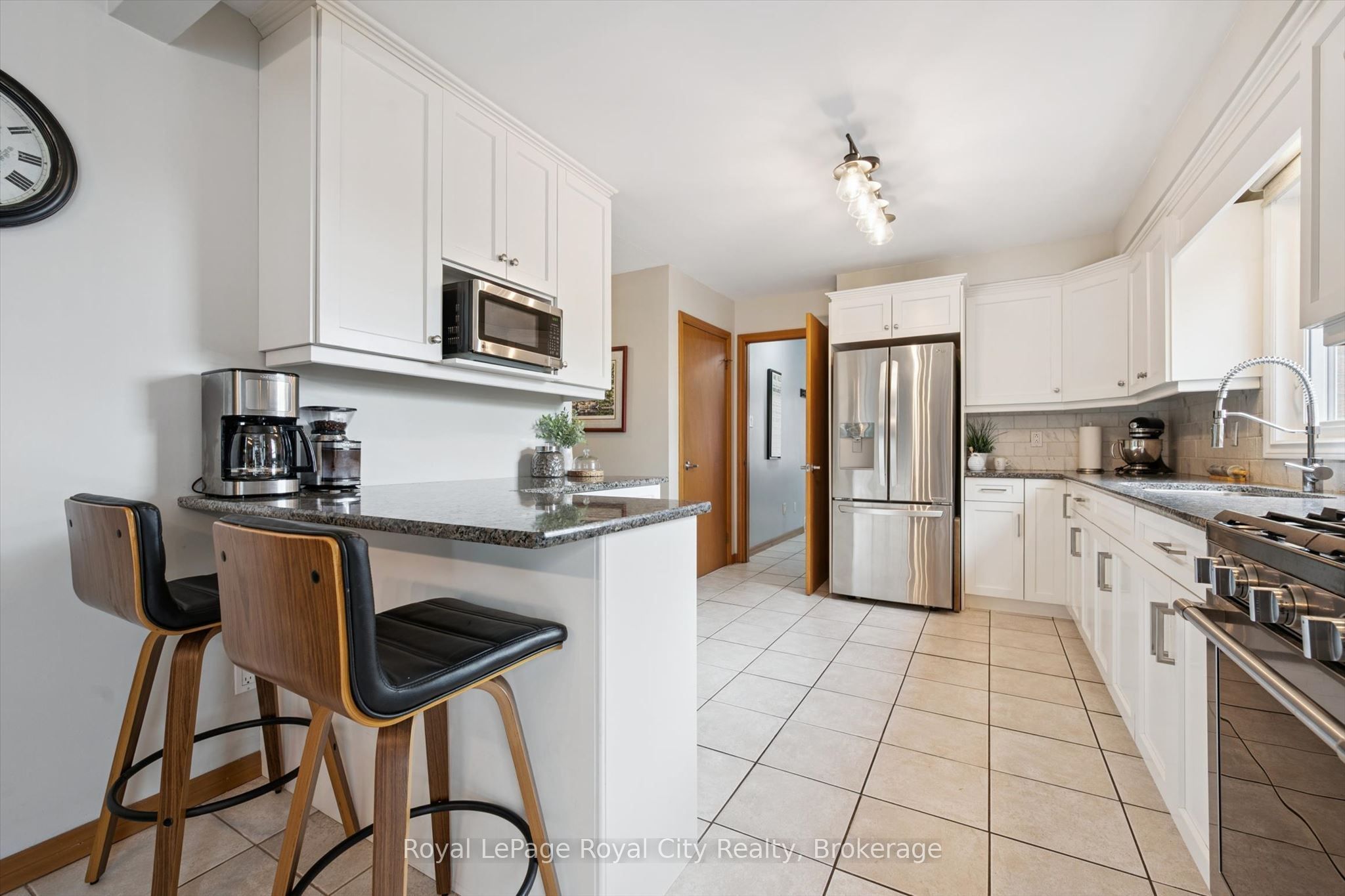 24 Greenwich Drive Property Photo 11