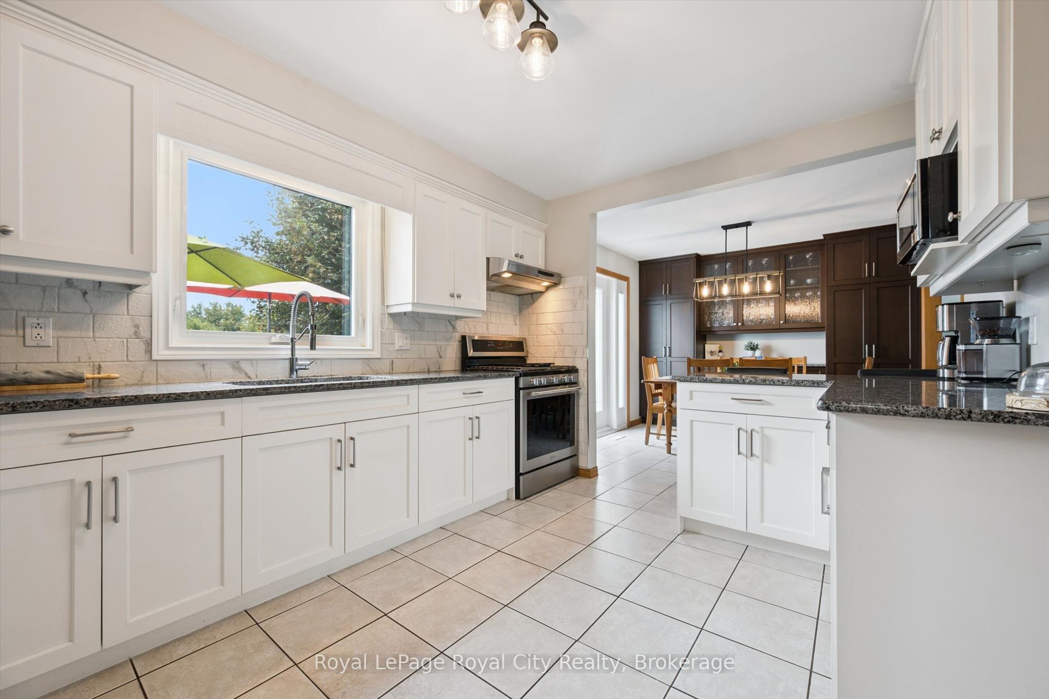 24 Greenwich Drive Property Photo 12